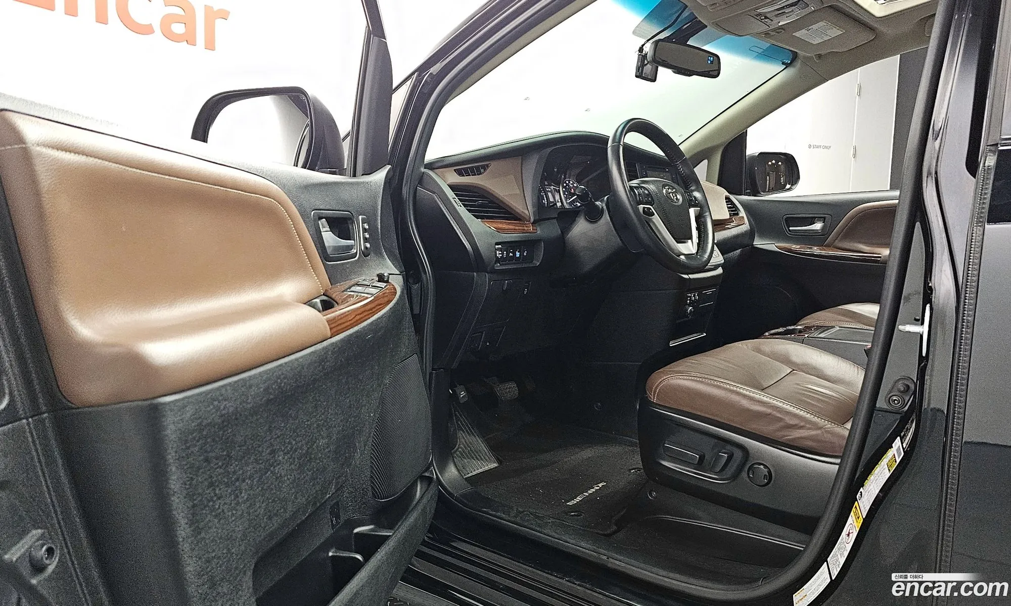 Toyota Sienna 2017 5TDDZ3DC4HS160288 — 11