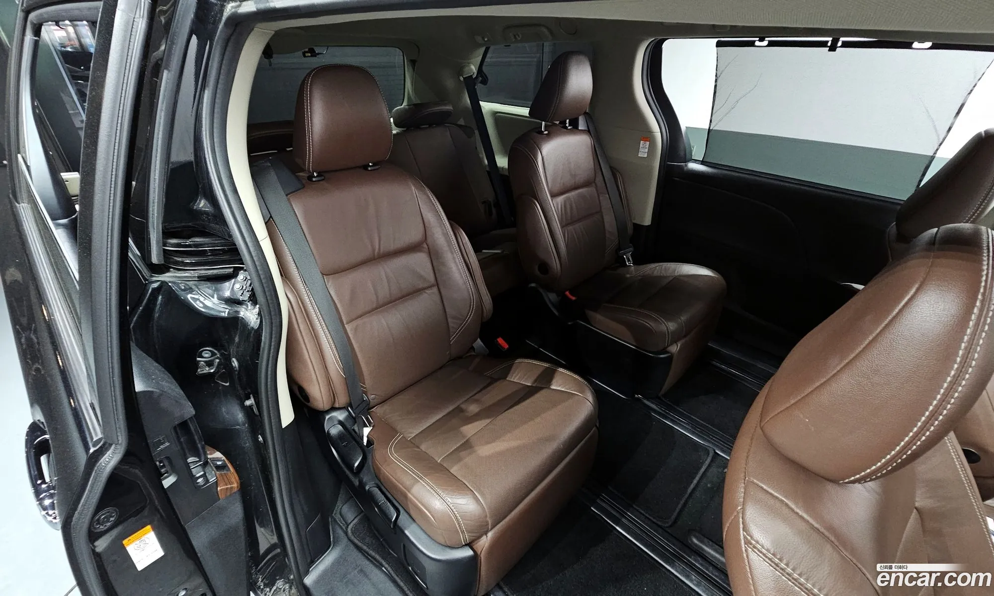 Toyota Sienna 2017 5TDDZ3DC4HS160288 — 17