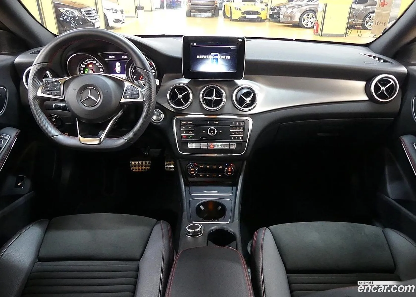 Mercedes-Benz CLA-Class C117 2018 — 11