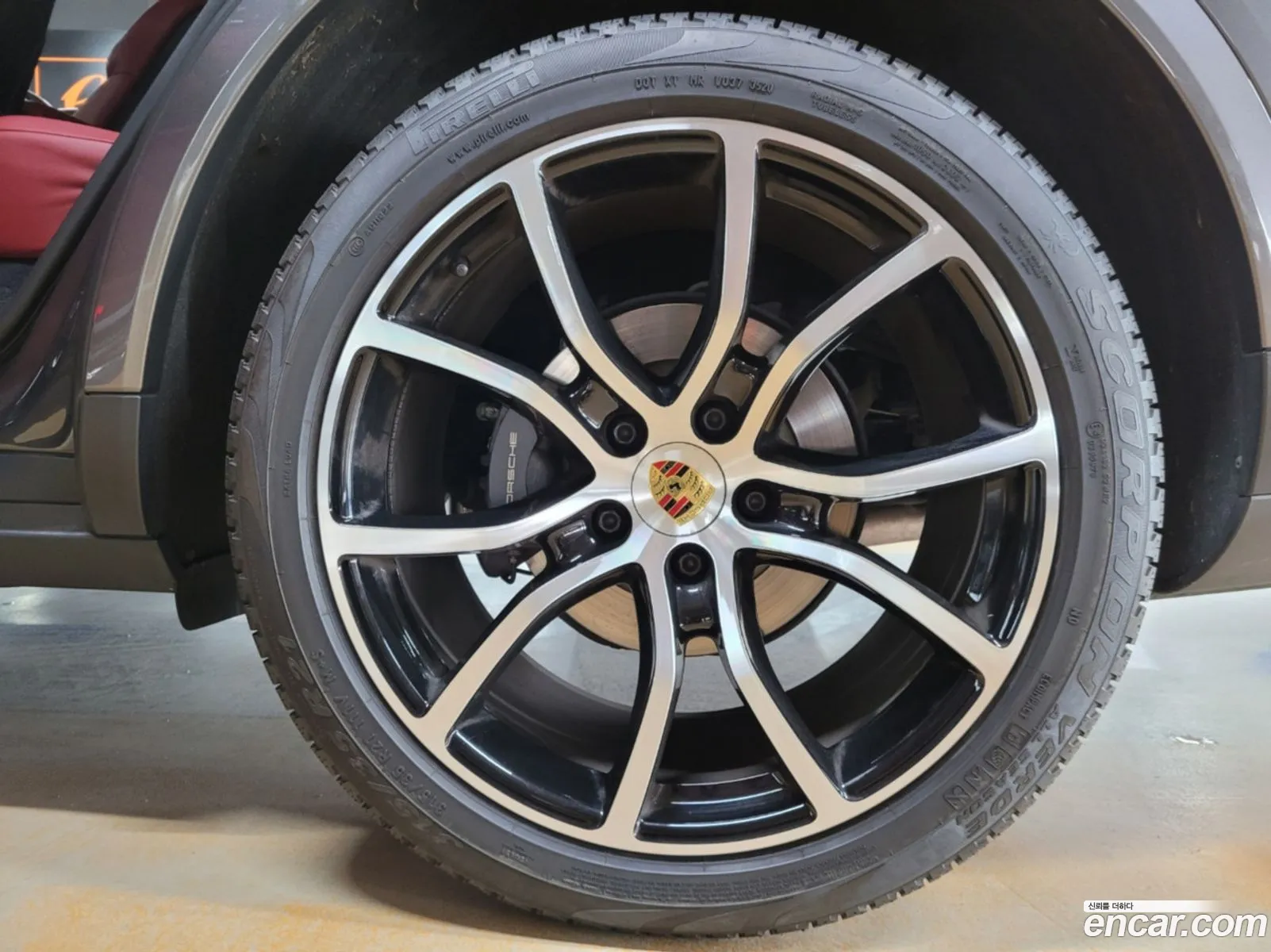 Porsche Cayenne 2020 — 11