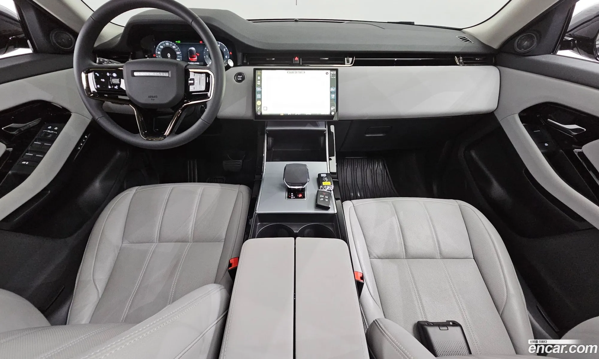 Land Rover Range Rover Evoque 2024 — 10
