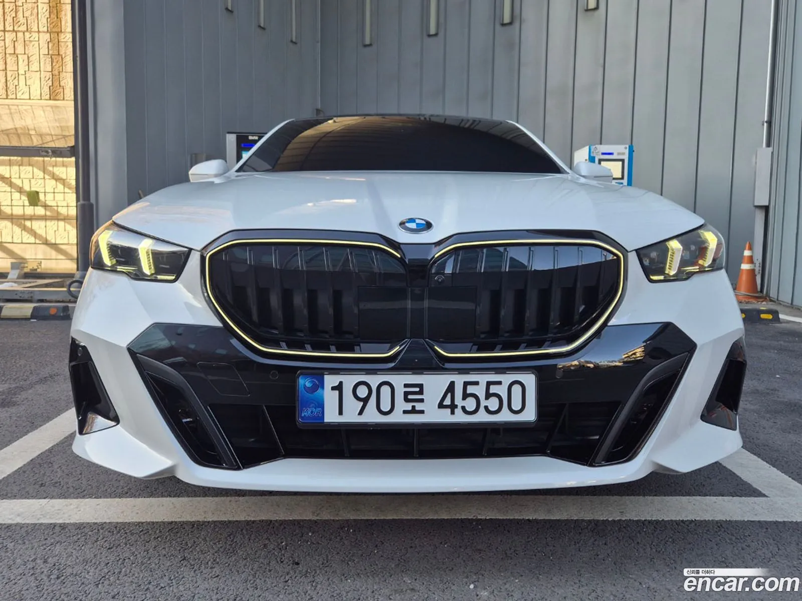 BMW 5 Series 2024 — 17