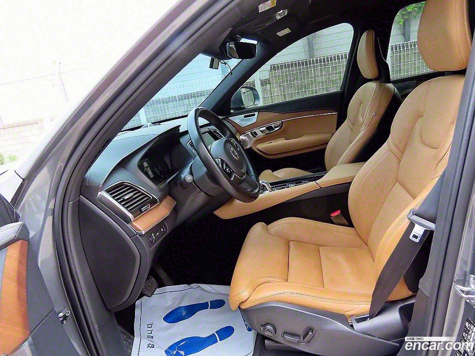 Volvo XC90 2018 — 13
