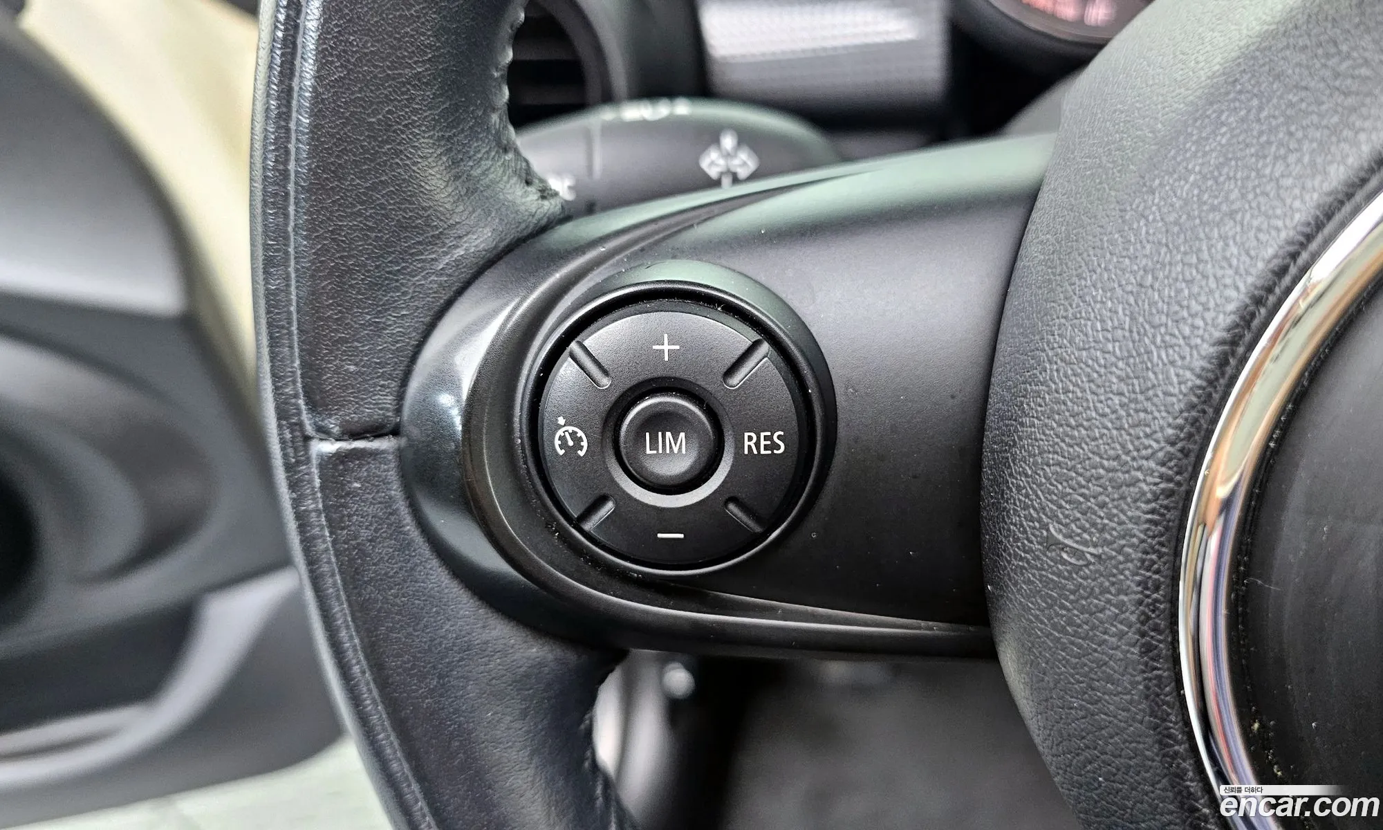Mini Cooper D 2015 — 11