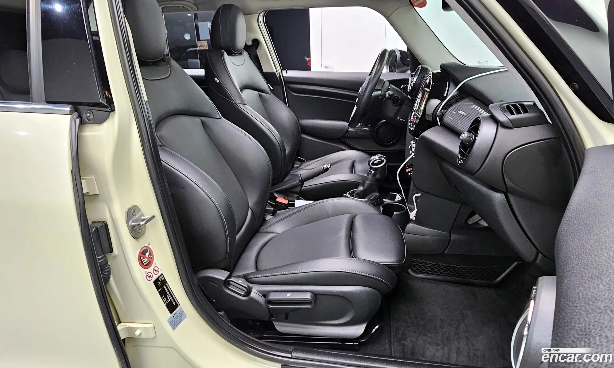 Mini Cooper D 2015 — 10