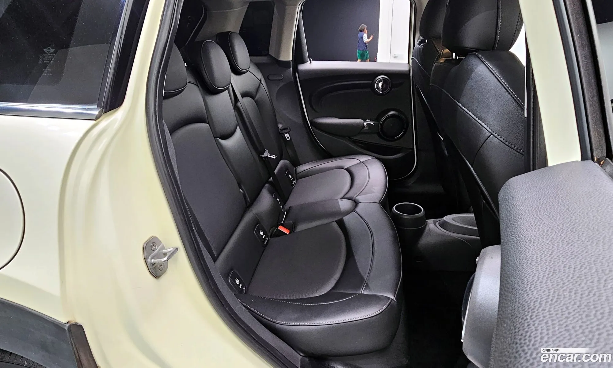 Mini Cooper D 2015 — 5