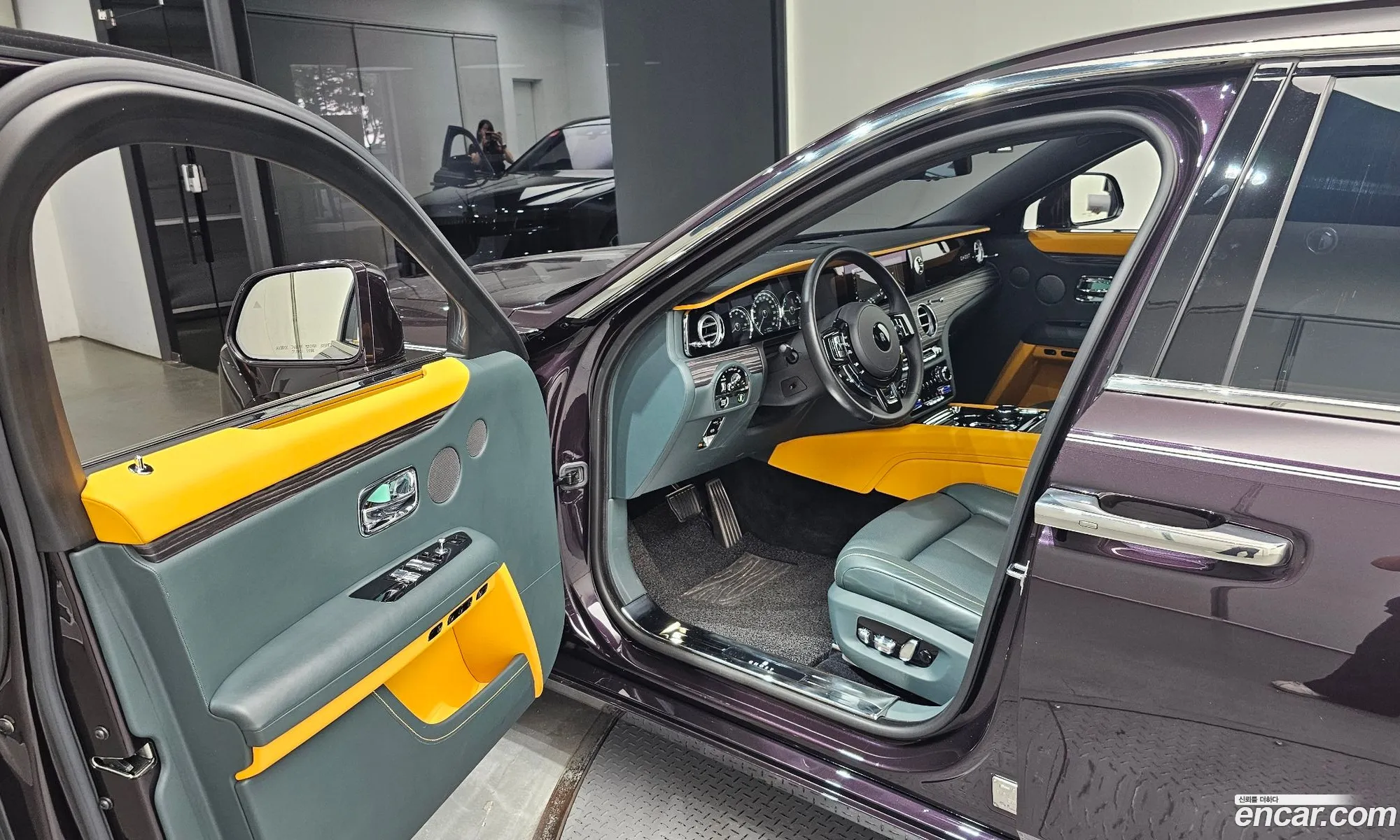 Rolls-Royce Ghost 2021 SCATV2100MU207549 — 2