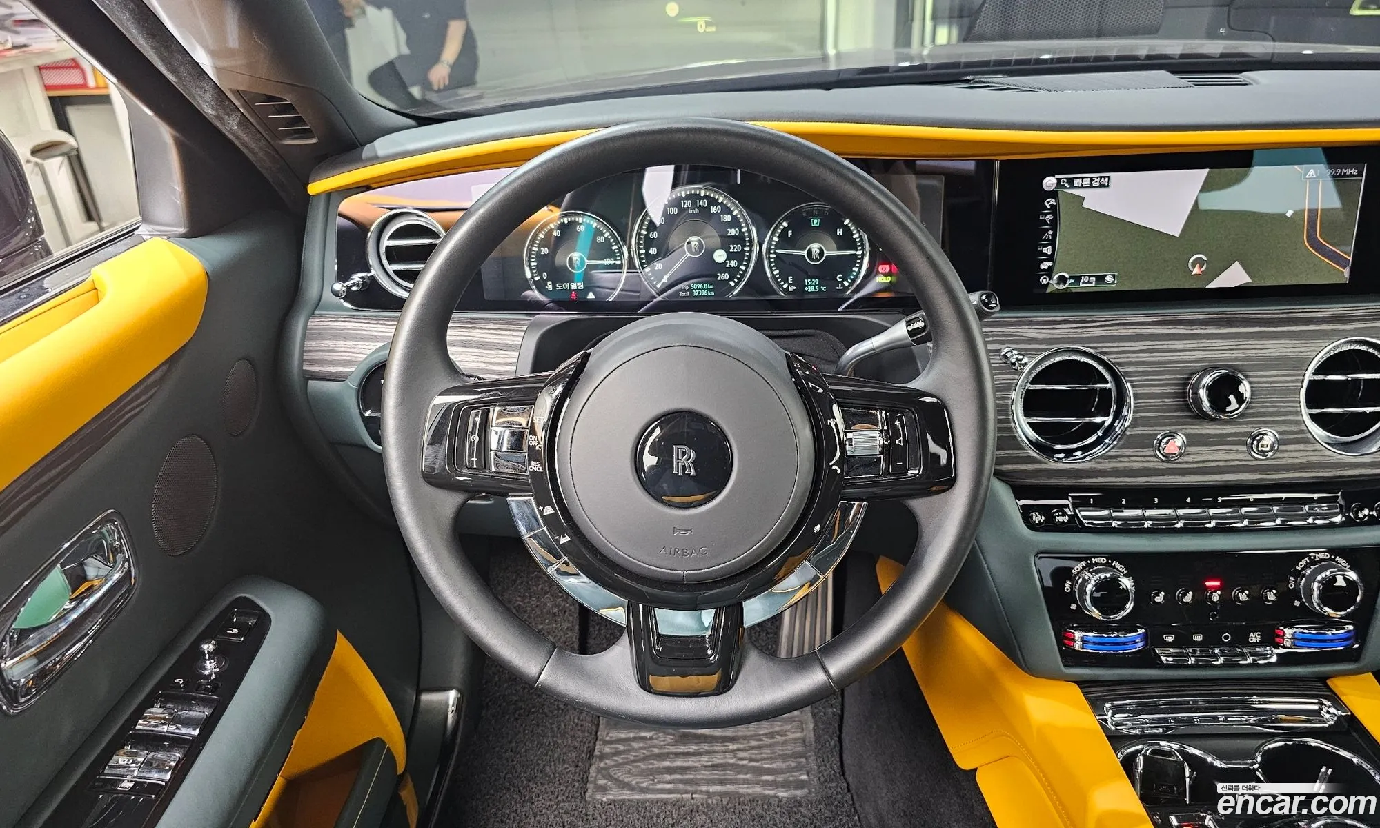 Rolls-Royce Ghost 2021 SCATV2100MU207549 — 15