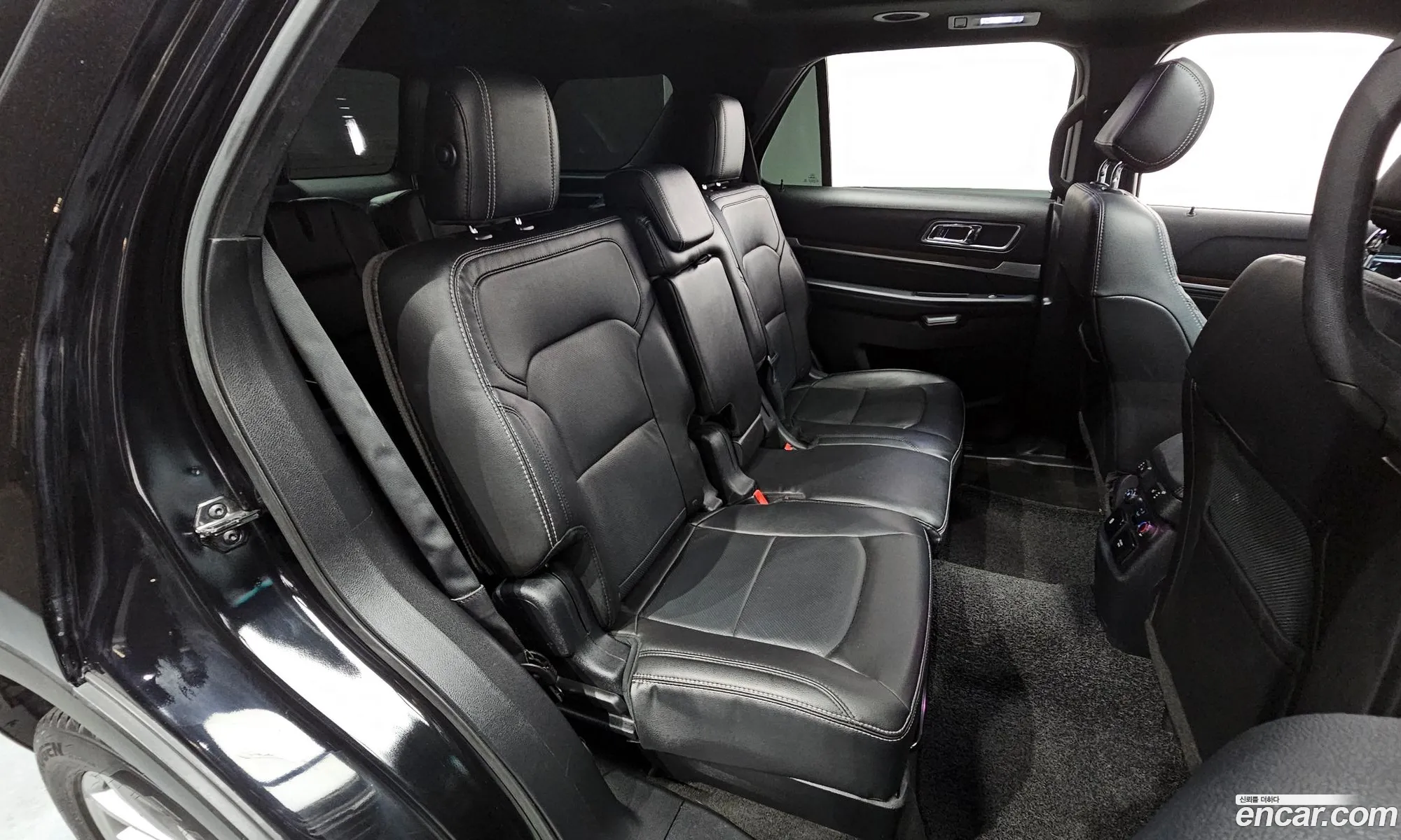 Ford Explorer 2016 1FM5K8F83GGC78545 — 17