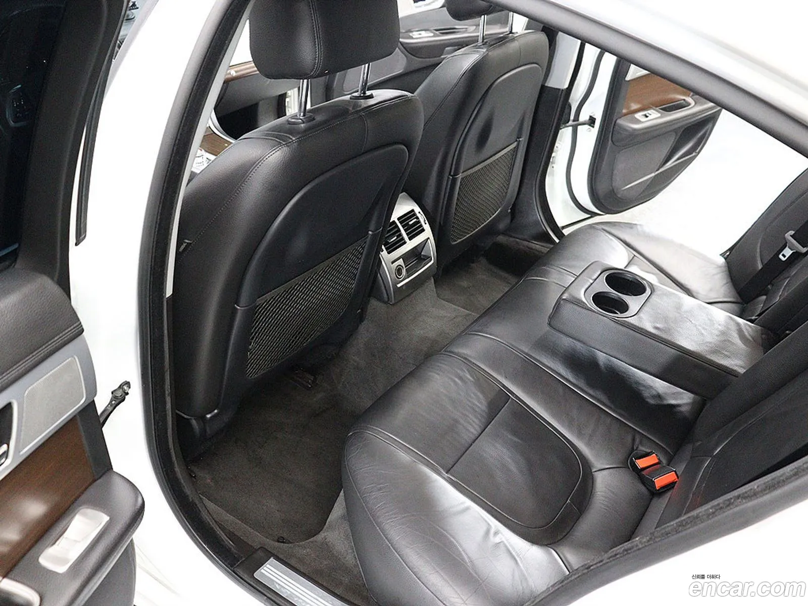 Jaguar XF 2013 — 13
