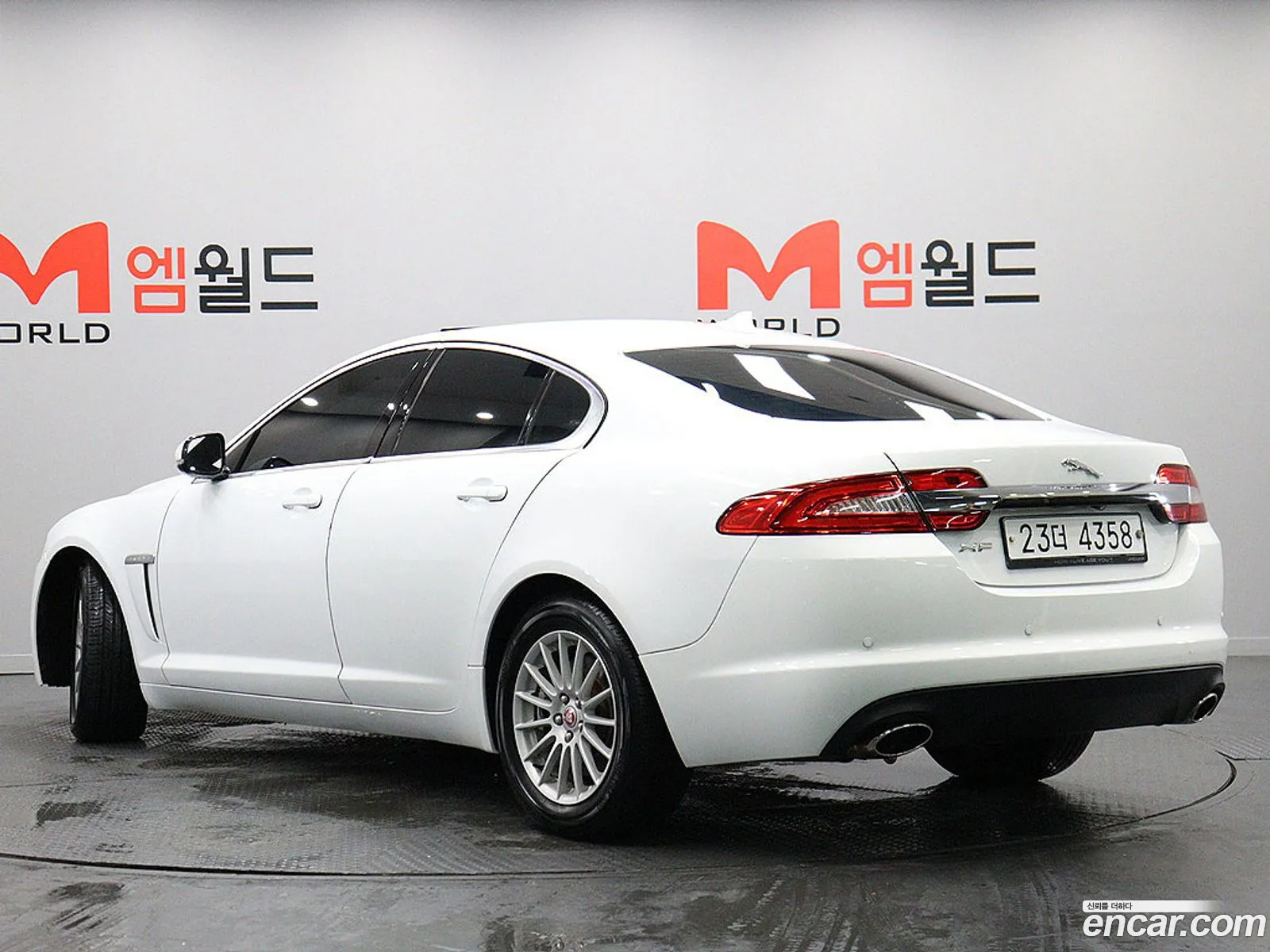 Jaguar XF 2013 — 20