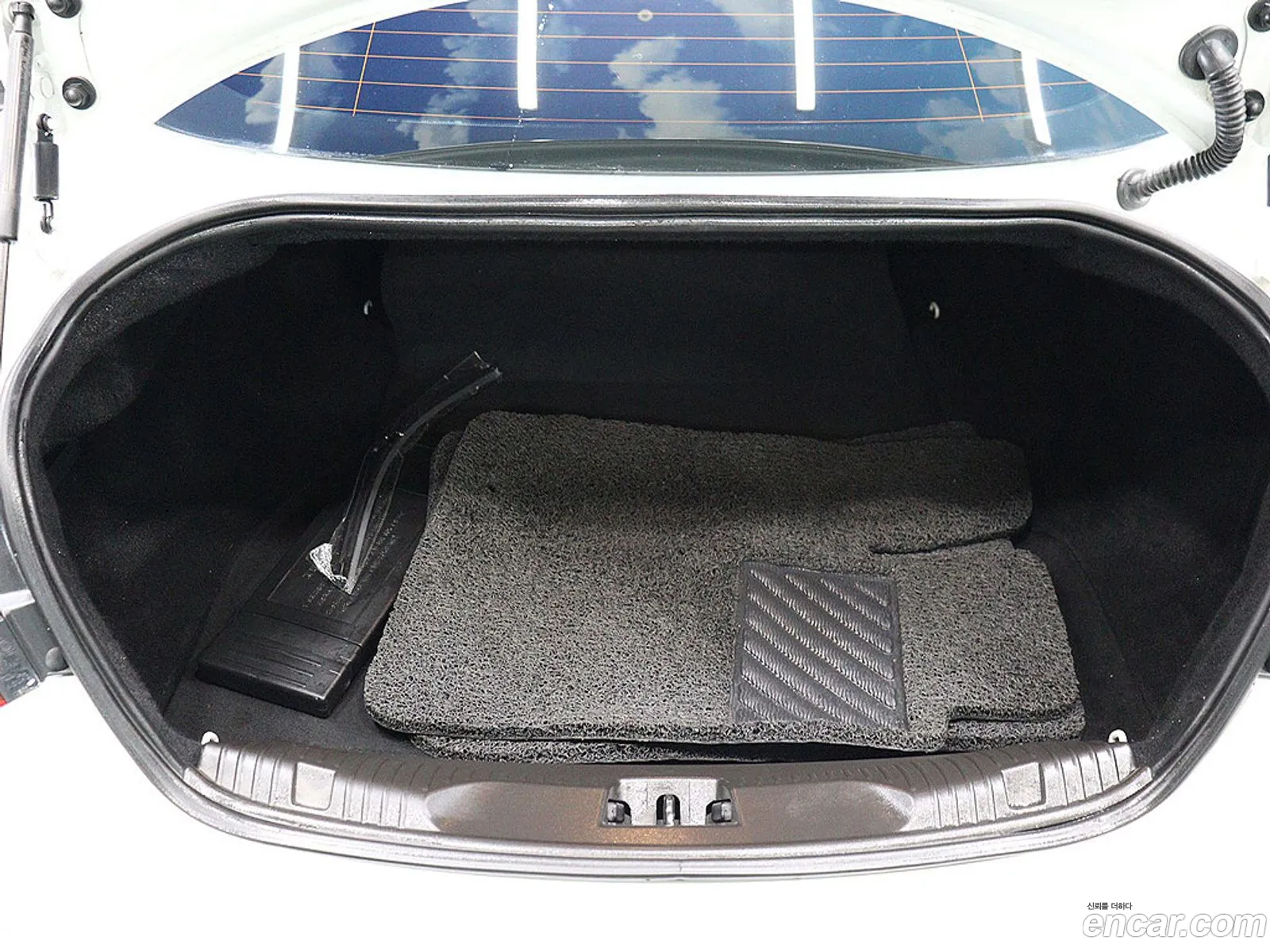 Jaguar XF 2013 — 2