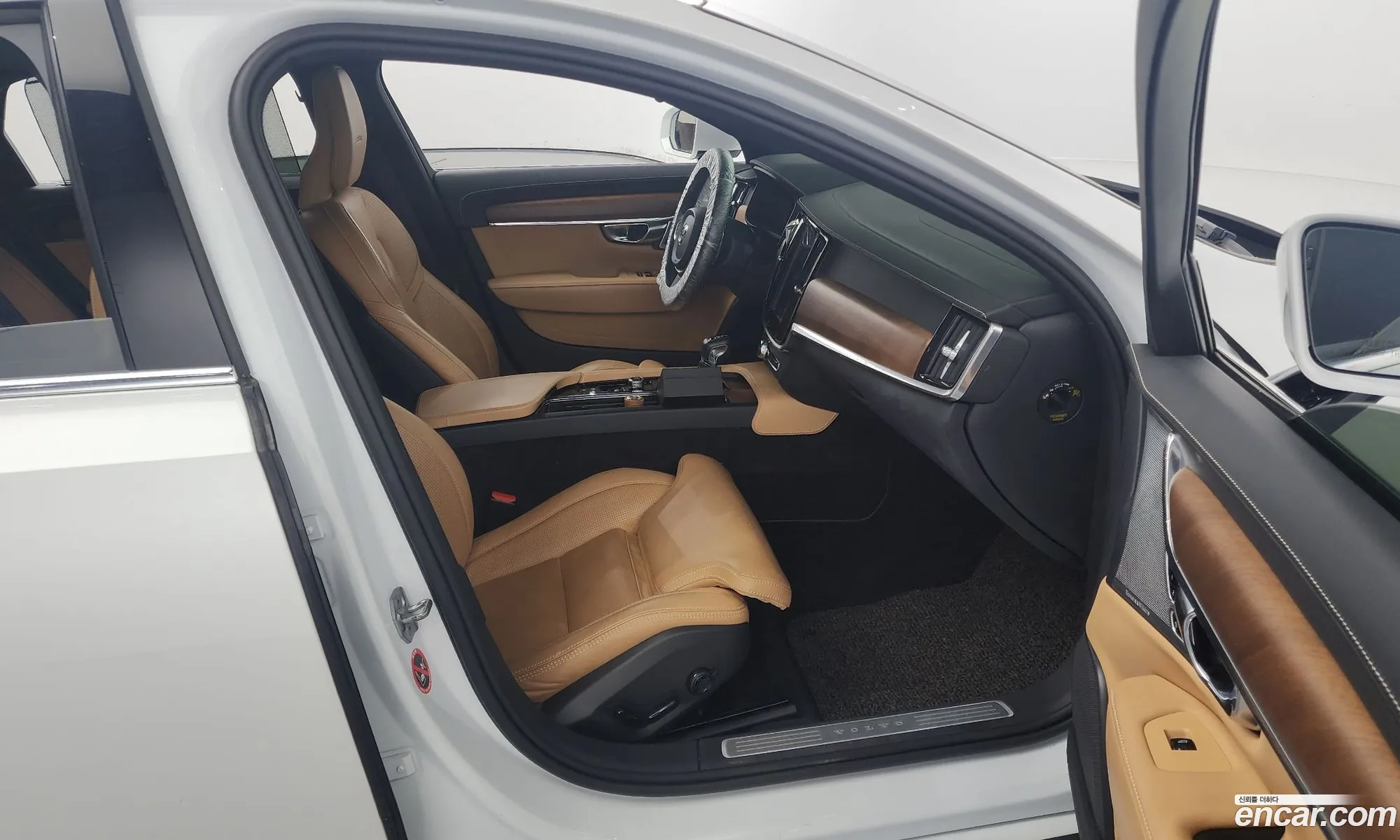 Volvo S90 2018 LVYPS102DHHEHHEHE — 4