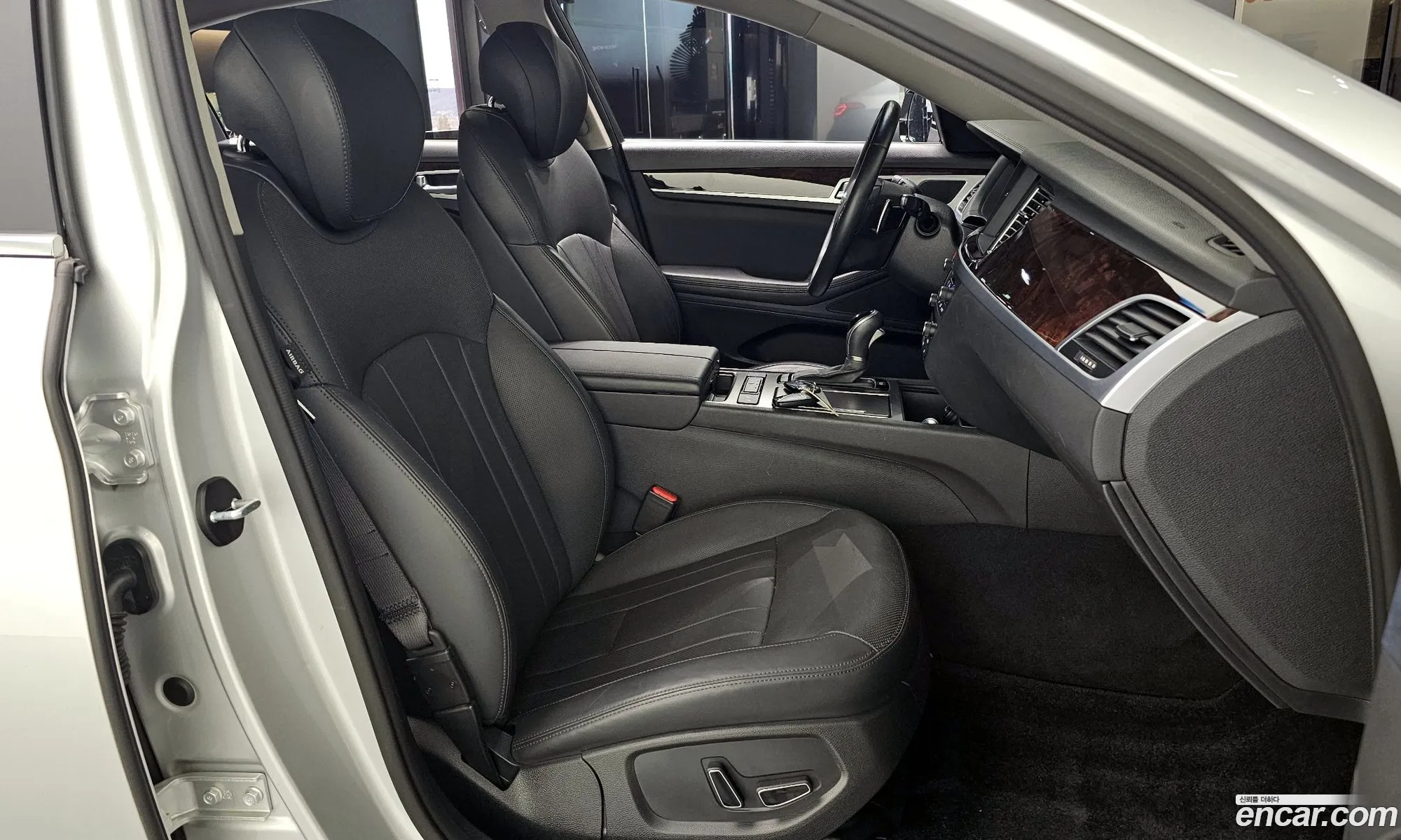 Hyundai Genesis DH 2014 — 14