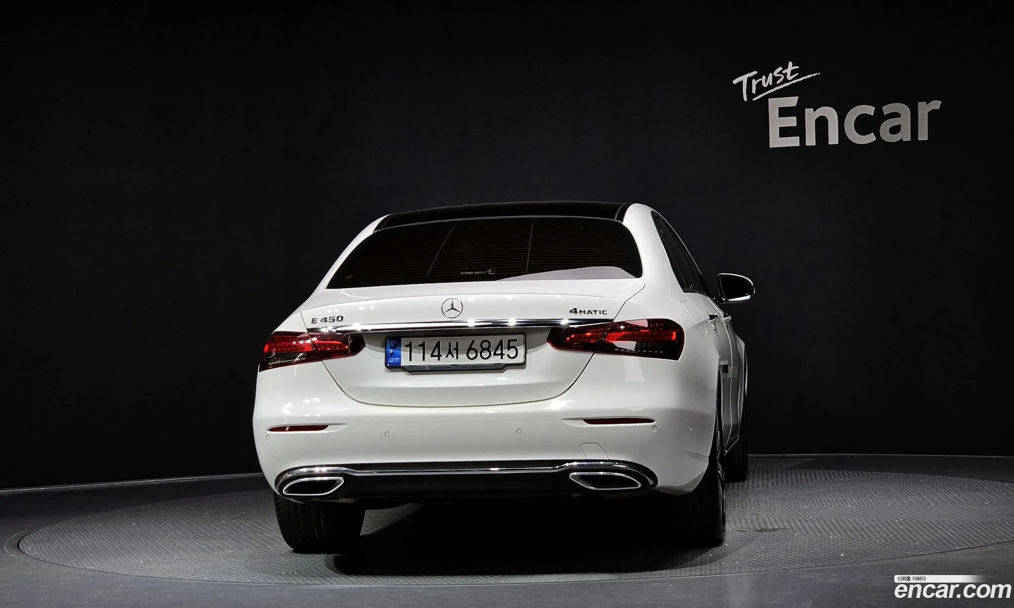 Mercedes-Benz E-Class W213 2022 — 14
