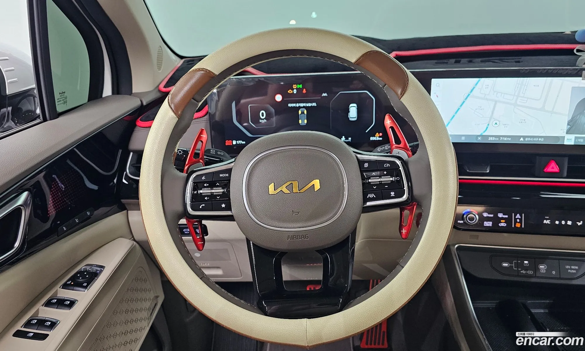 Kia Carnival 2024 — 16