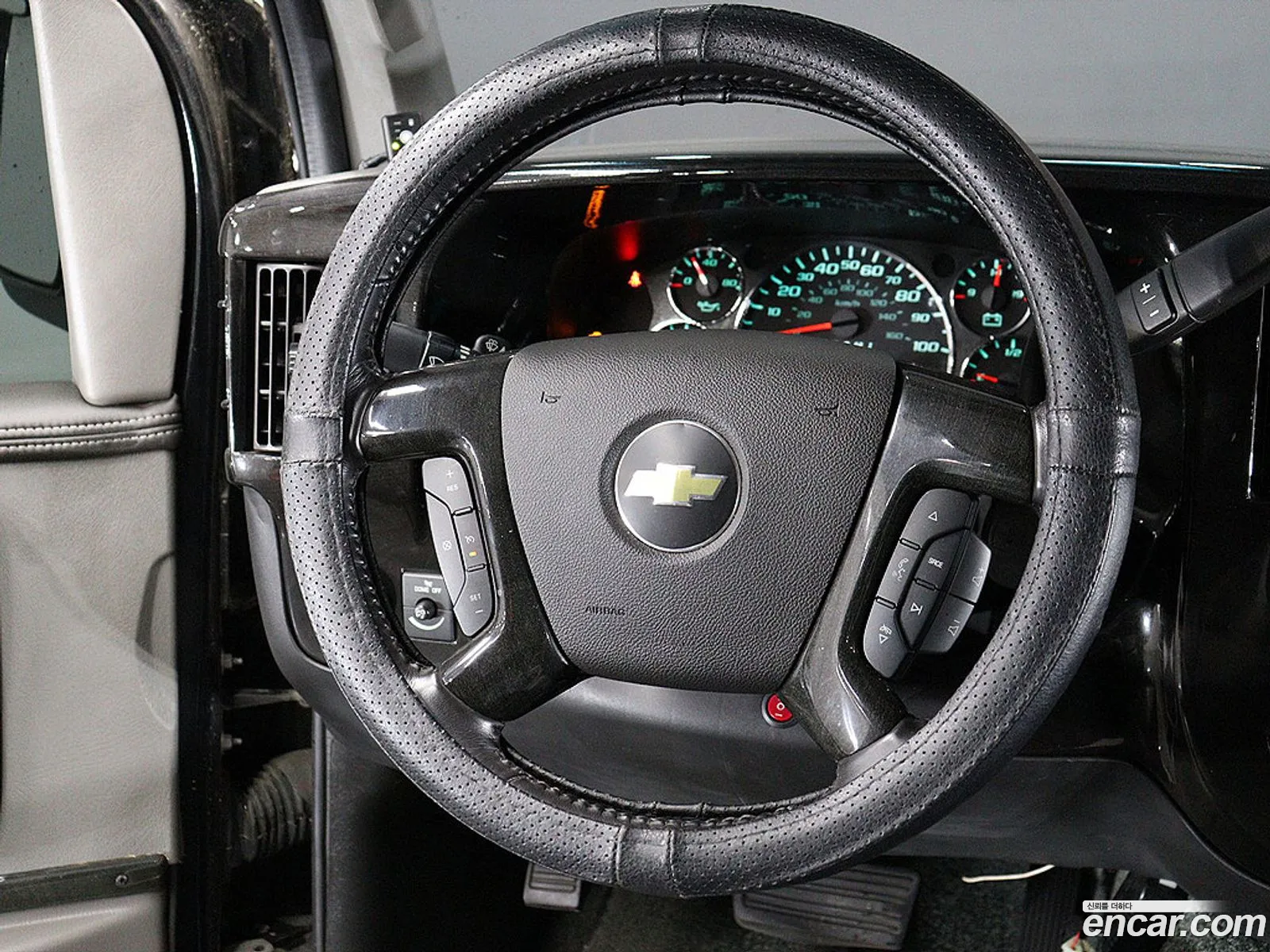Chevrolet Express Van 2017 — 20