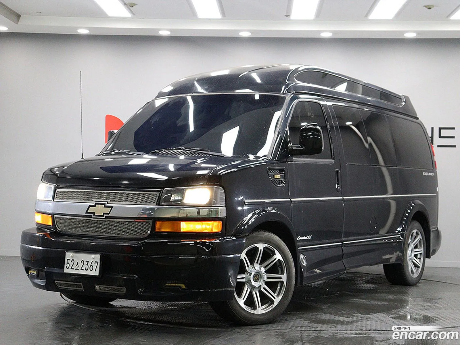 Chevrolet Express Van 2017 — 11