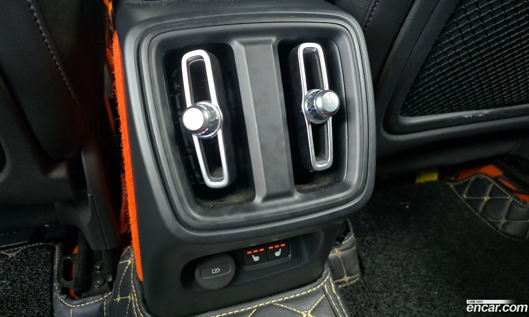 Volvo XC40 2019 YV1XZACACK2149553 — 15