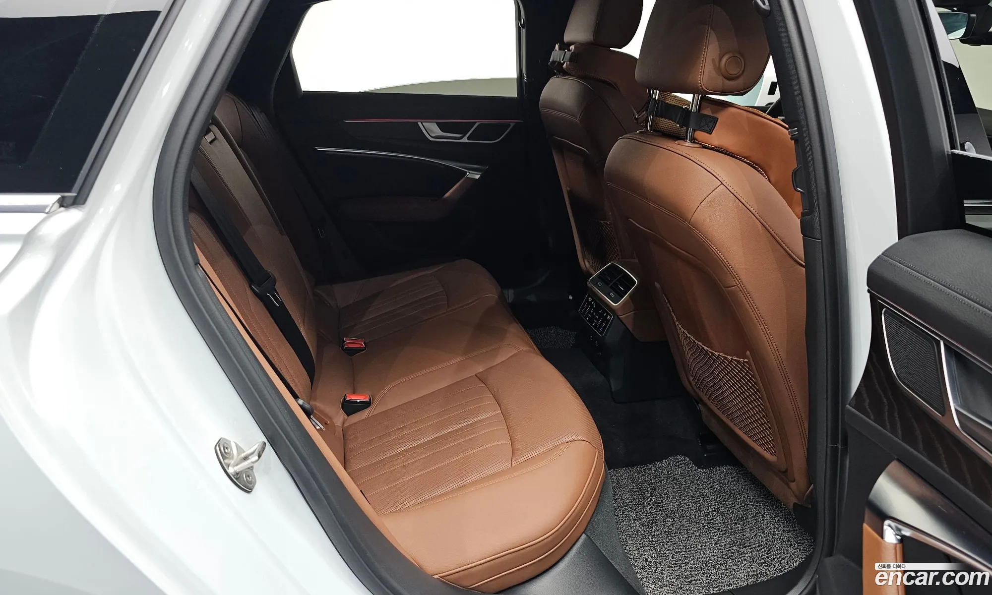Audi A6 2023 — 3