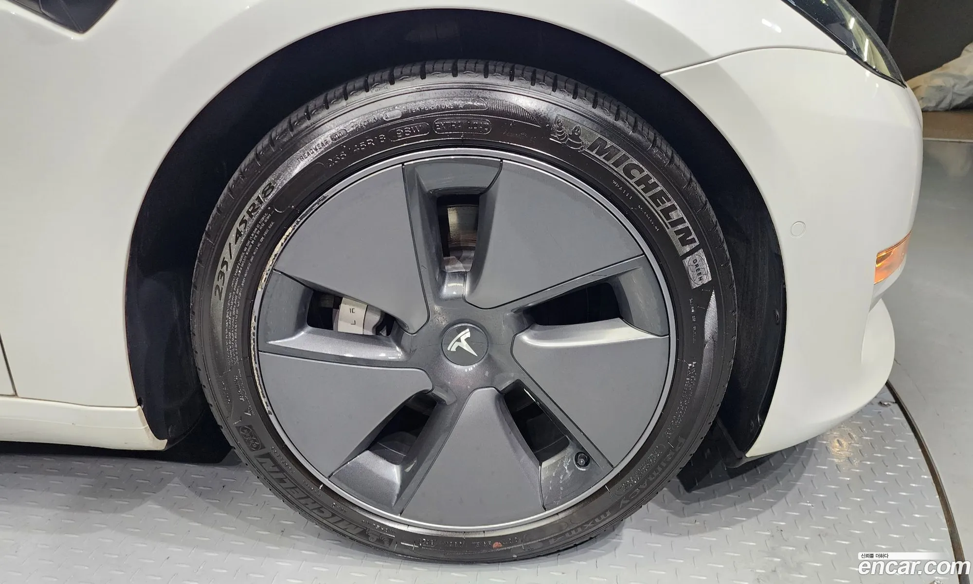 Tesla Model 3 2021 — 6