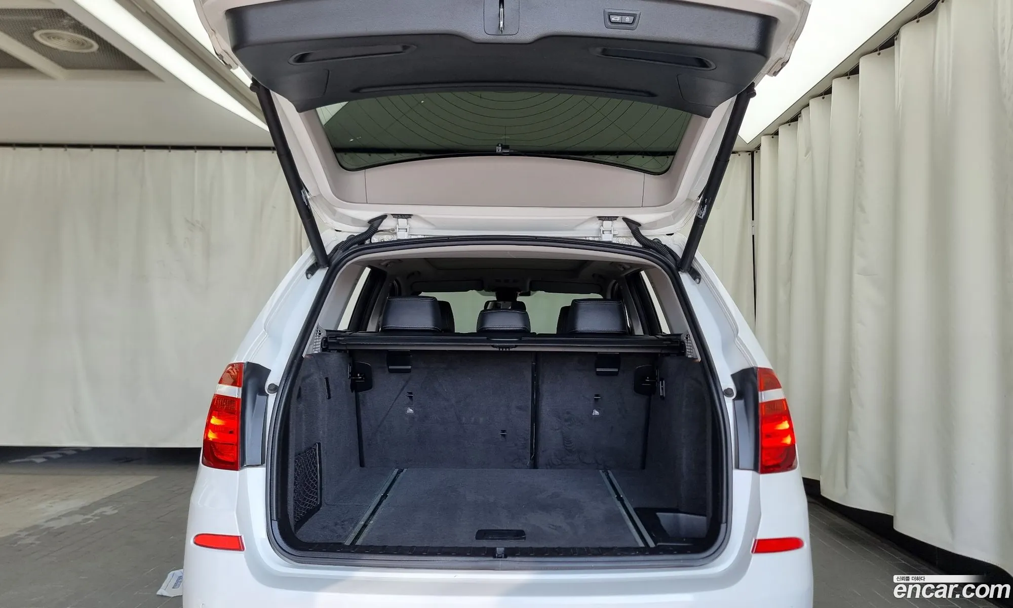 BMW X3 2017 WBAWZ5109H0M32610 — 19