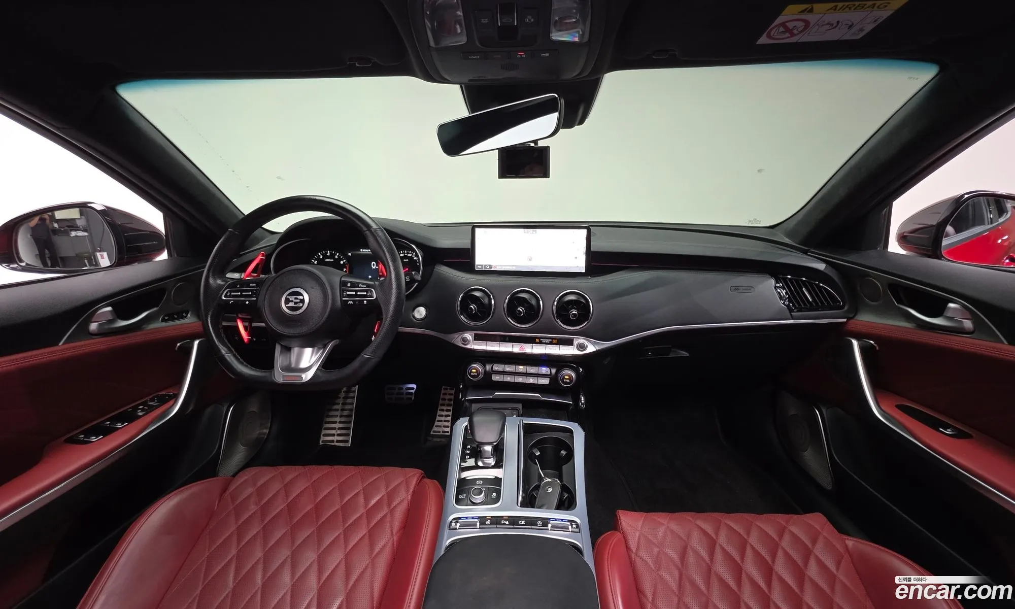 Kia Stinger Meister 2020 — 11