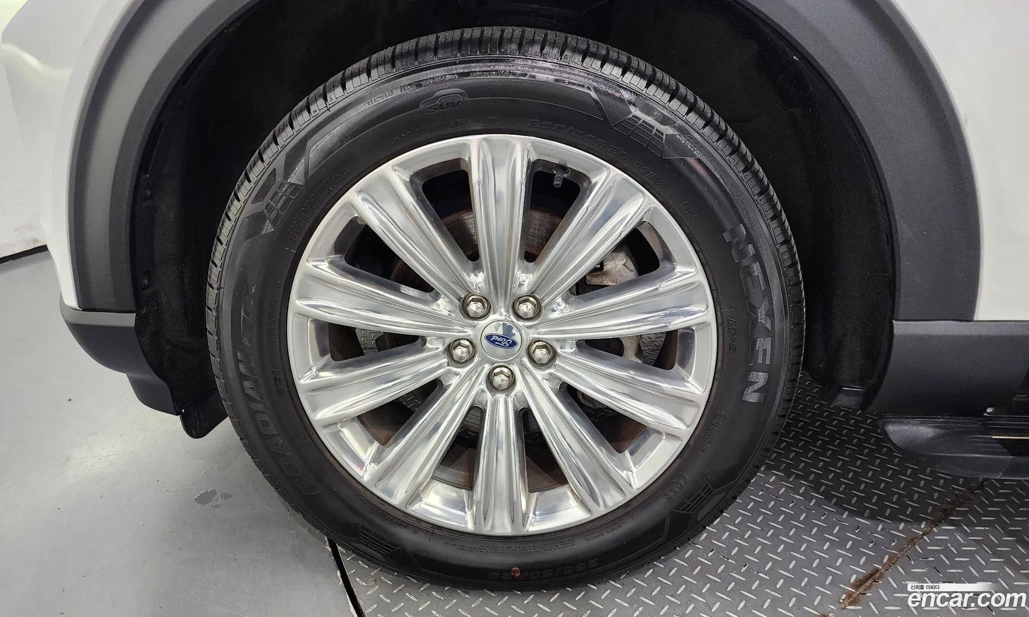Ford Explorer 6th Gen 2020 1FMSK8FH9LGB78480 — 19