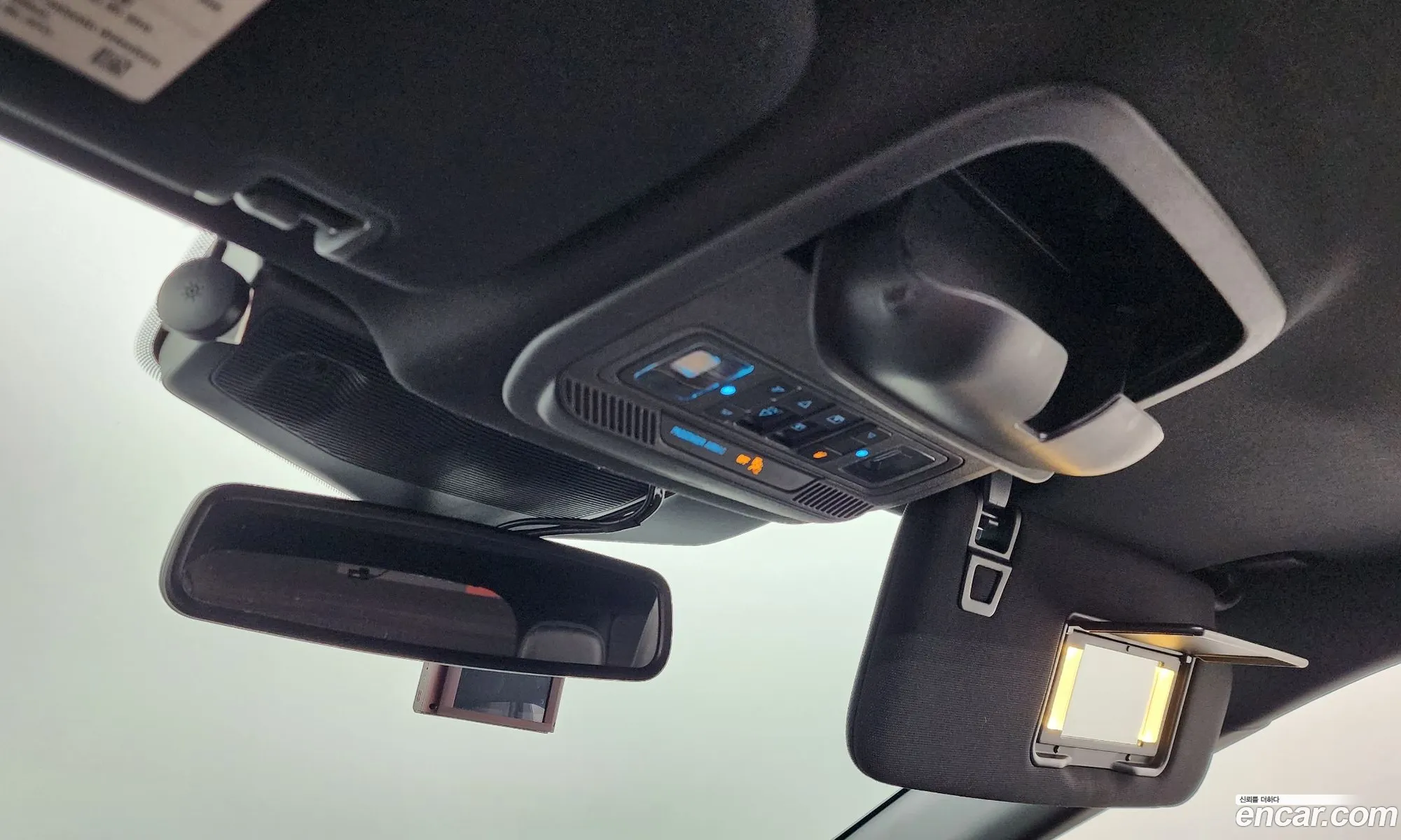 Ford Explorer 6th Gen 2020 1FMSK8FH9LGB78480 — 14