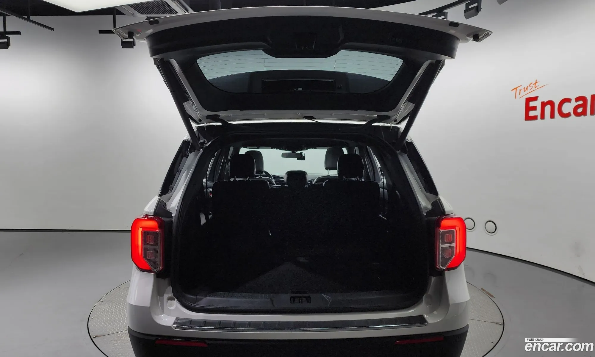 Ford Explorer 6th Gen 2020 1FMSK8FH9LGB78480 — 7