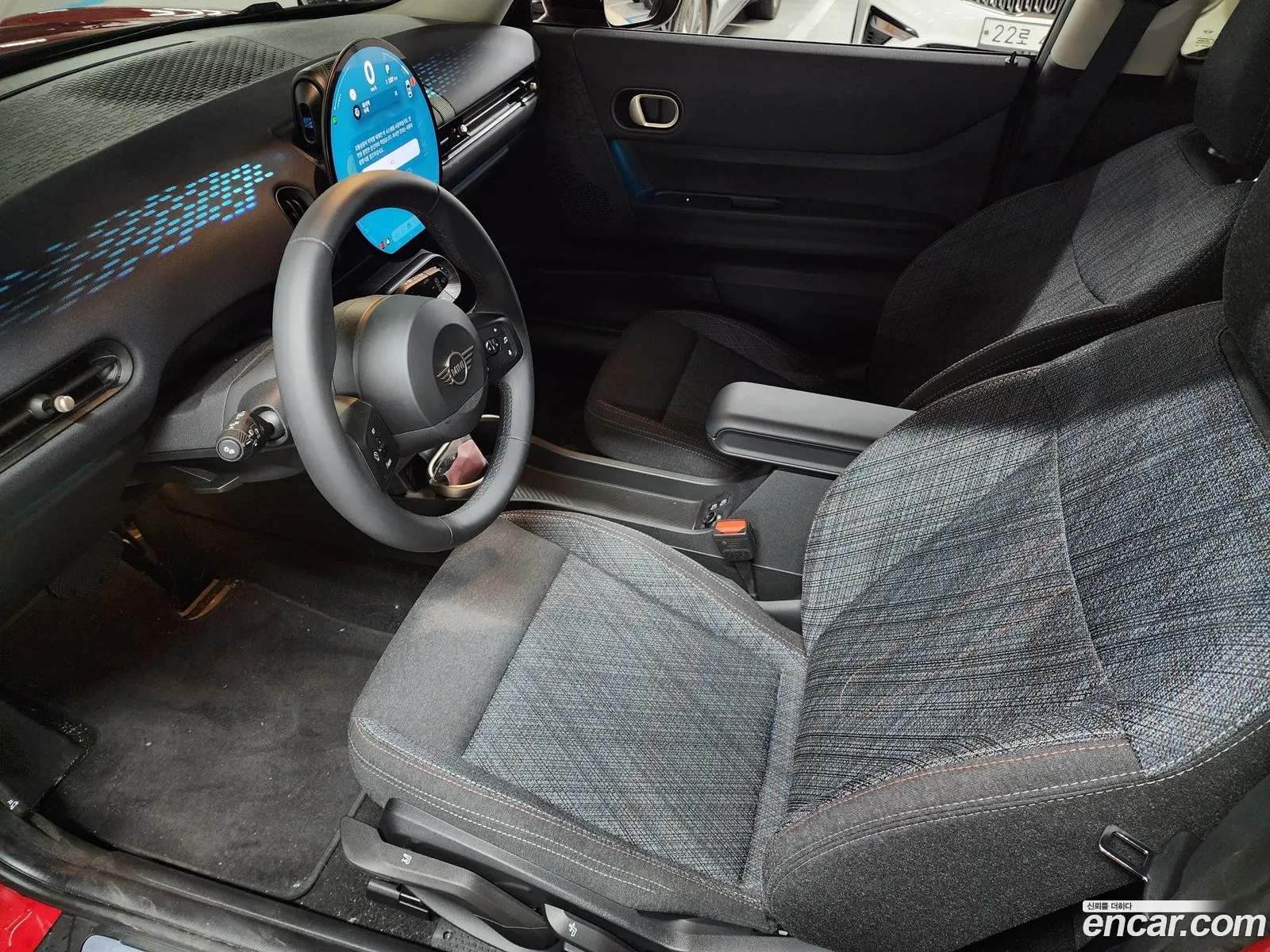 Mini Cooper C 2024 — 17