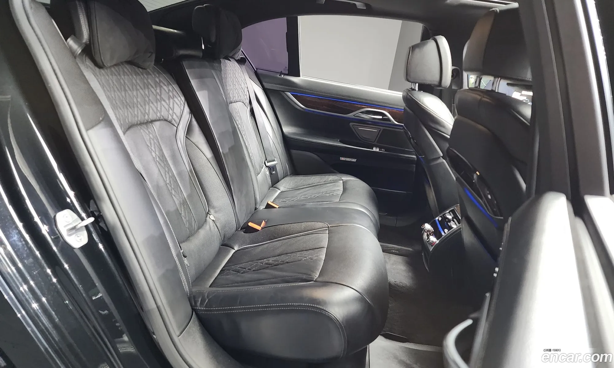 BMW 7 Series 2016 WBA7C4101GG525224 — 9