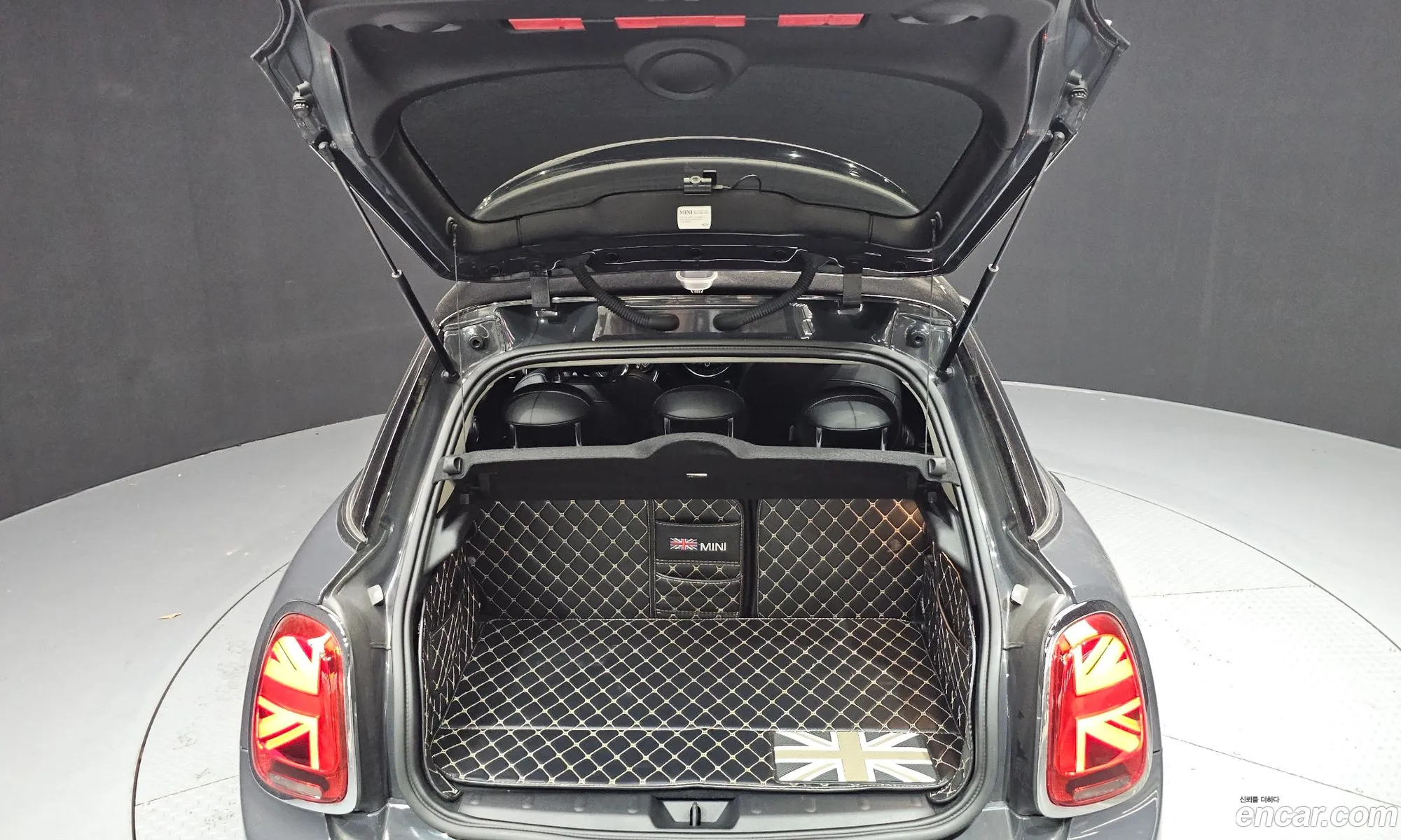 Mini Cooper S 2019 WMWXU3104K2H91496 — 3