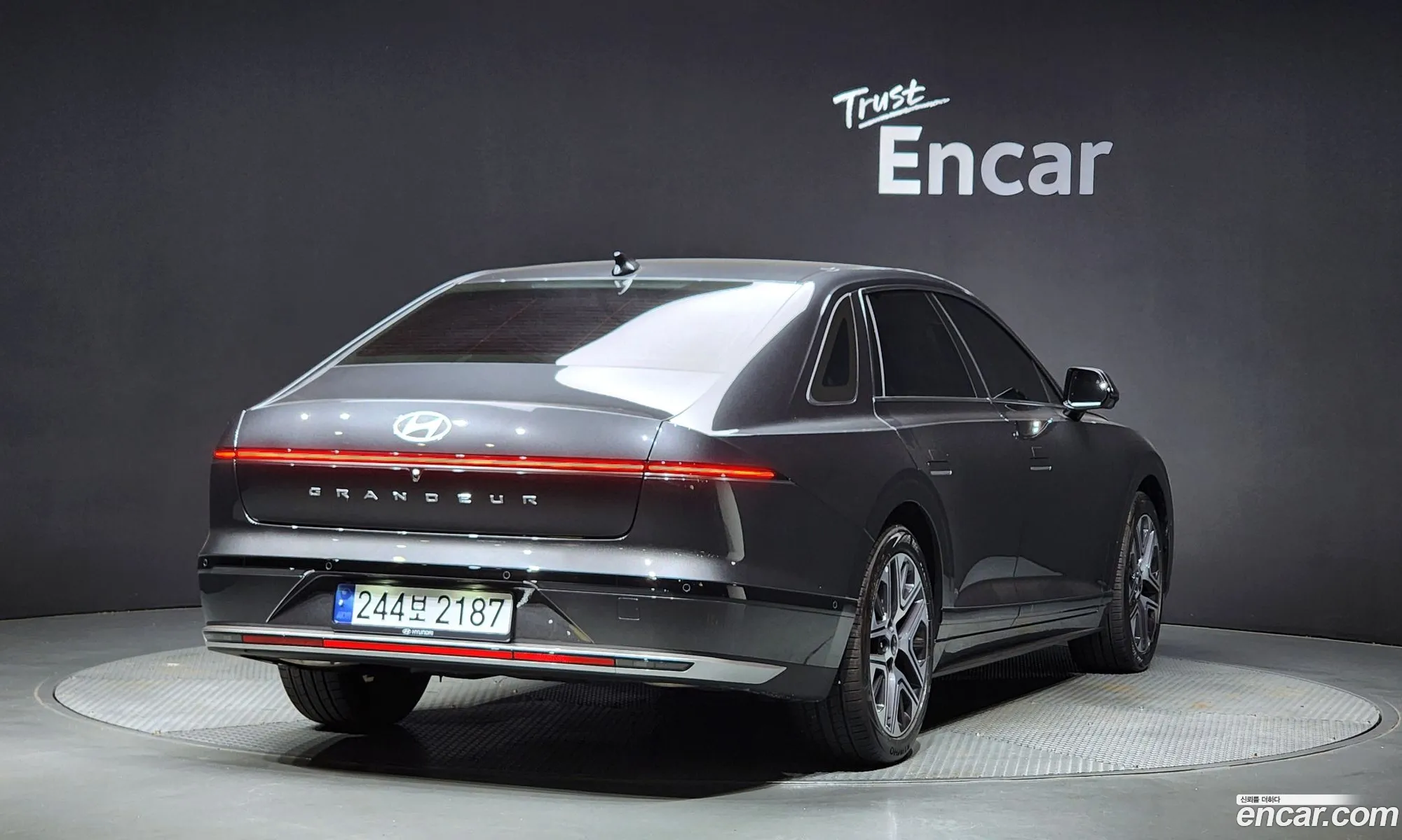 Hyundai Grandeur Hybrid 2024 — 8