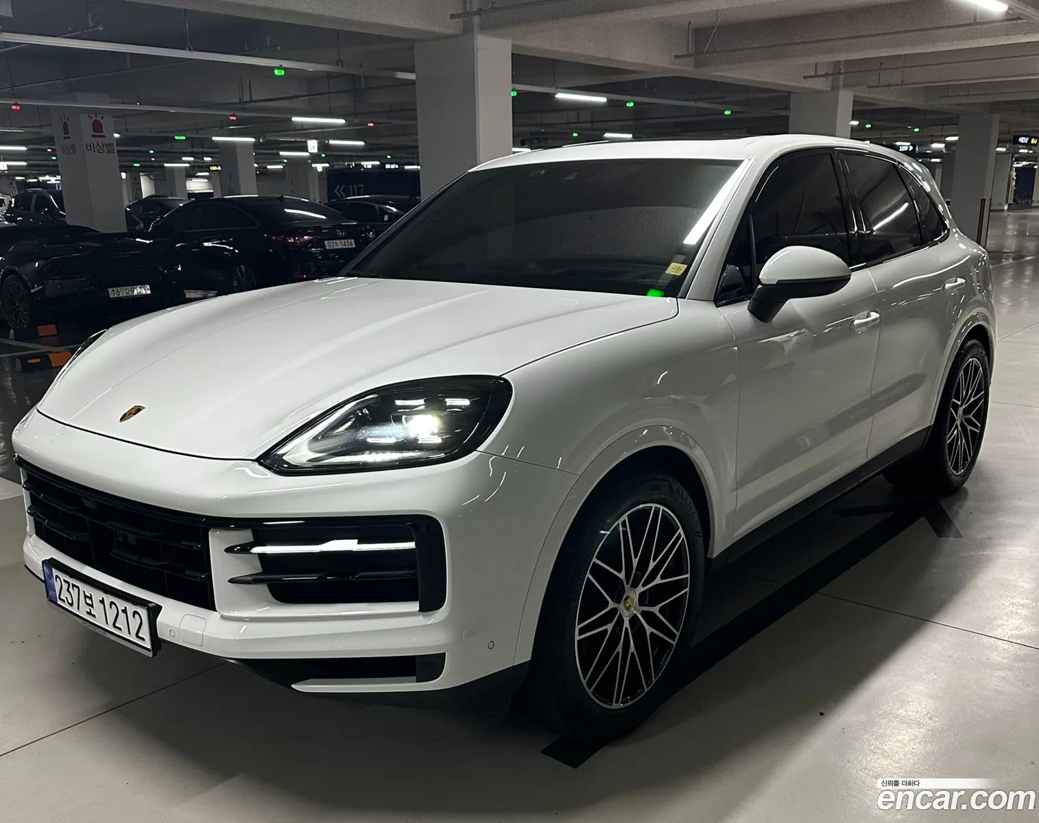Porsche Cayenne 2024 — 18