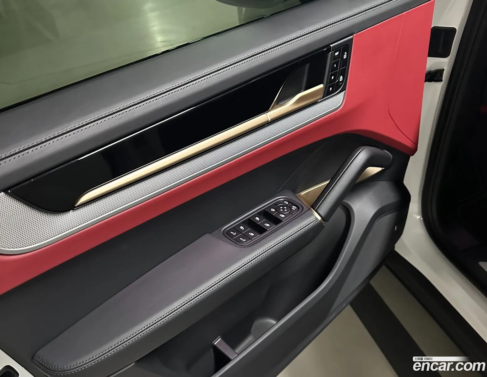 Porsche Cayenne 2024 — 12