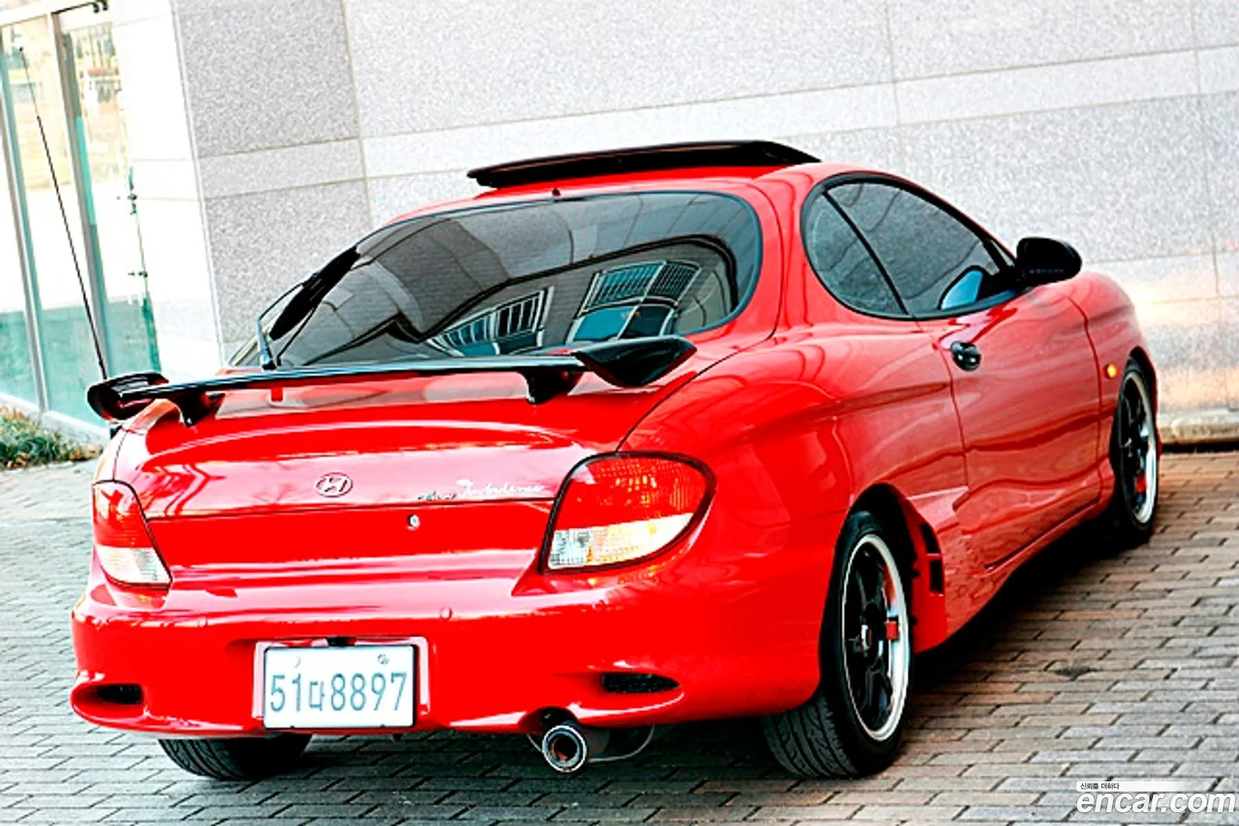 Hyundai Tiburon 2001 — 16