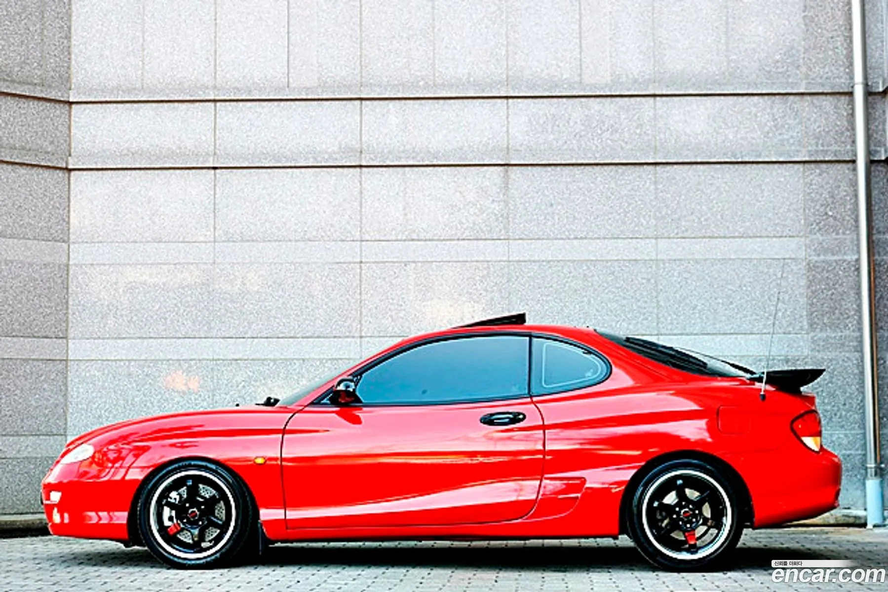 Hyundai Tiburon 2001 — 20