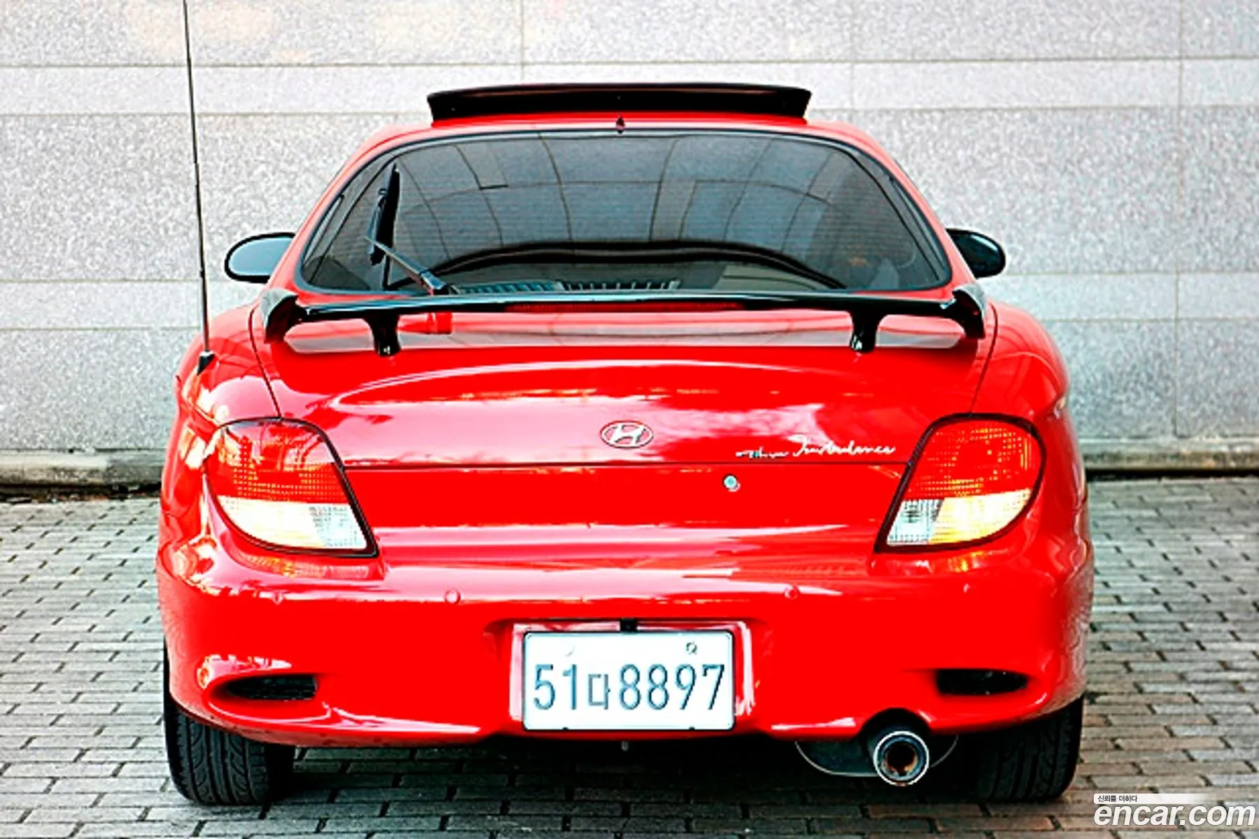 Hyundai Tiburon 2001 — 12