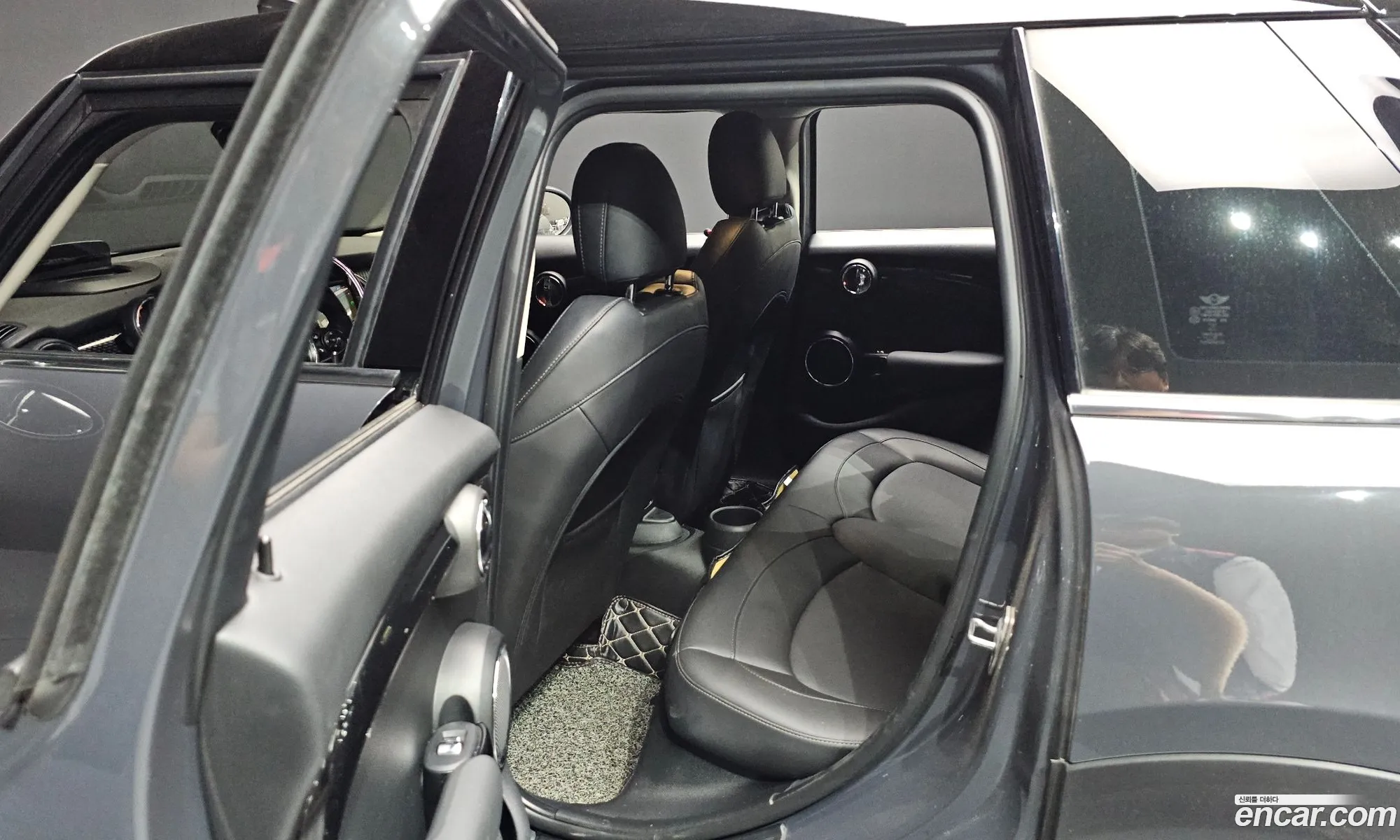 Mini Cooper S 2019 WMWXU3104K2H91496 — 19