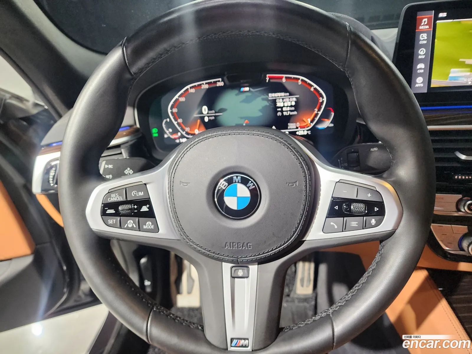 BMW 5 Series 2020 — 14
