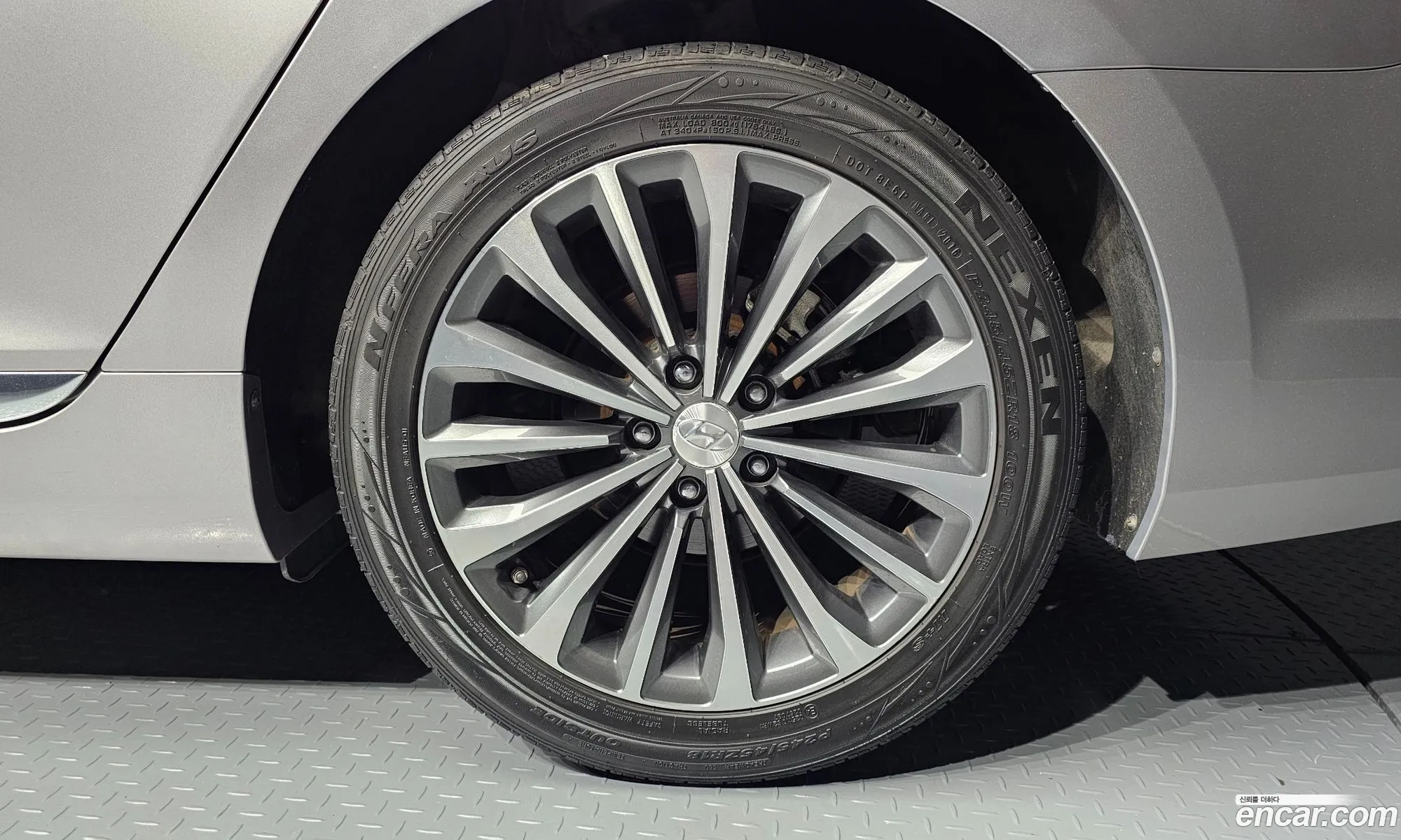 Hyundai Grandeur HG 2013 — 18