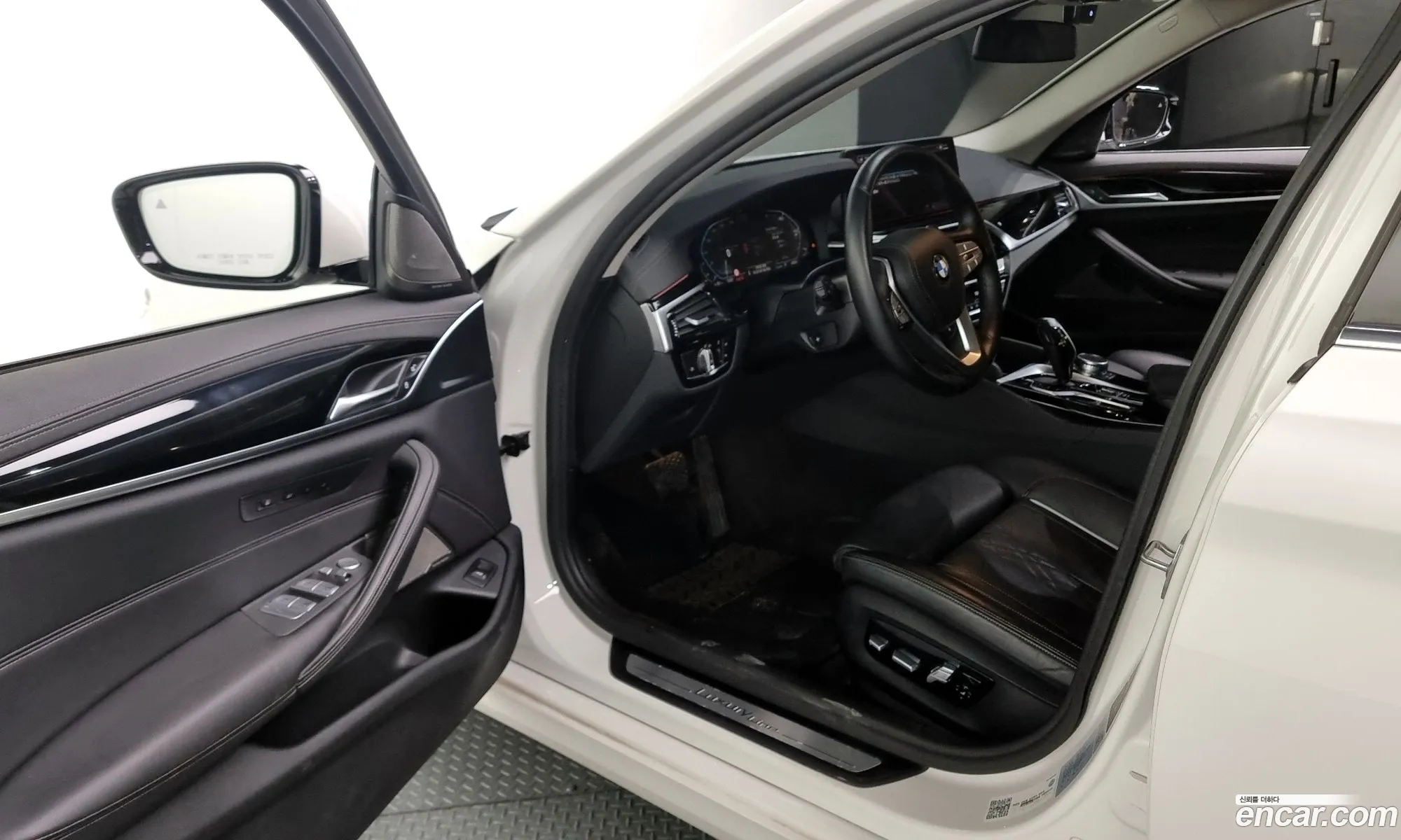 BMW 5 Series 2020 WBA31BJ09MCF61015 — 7