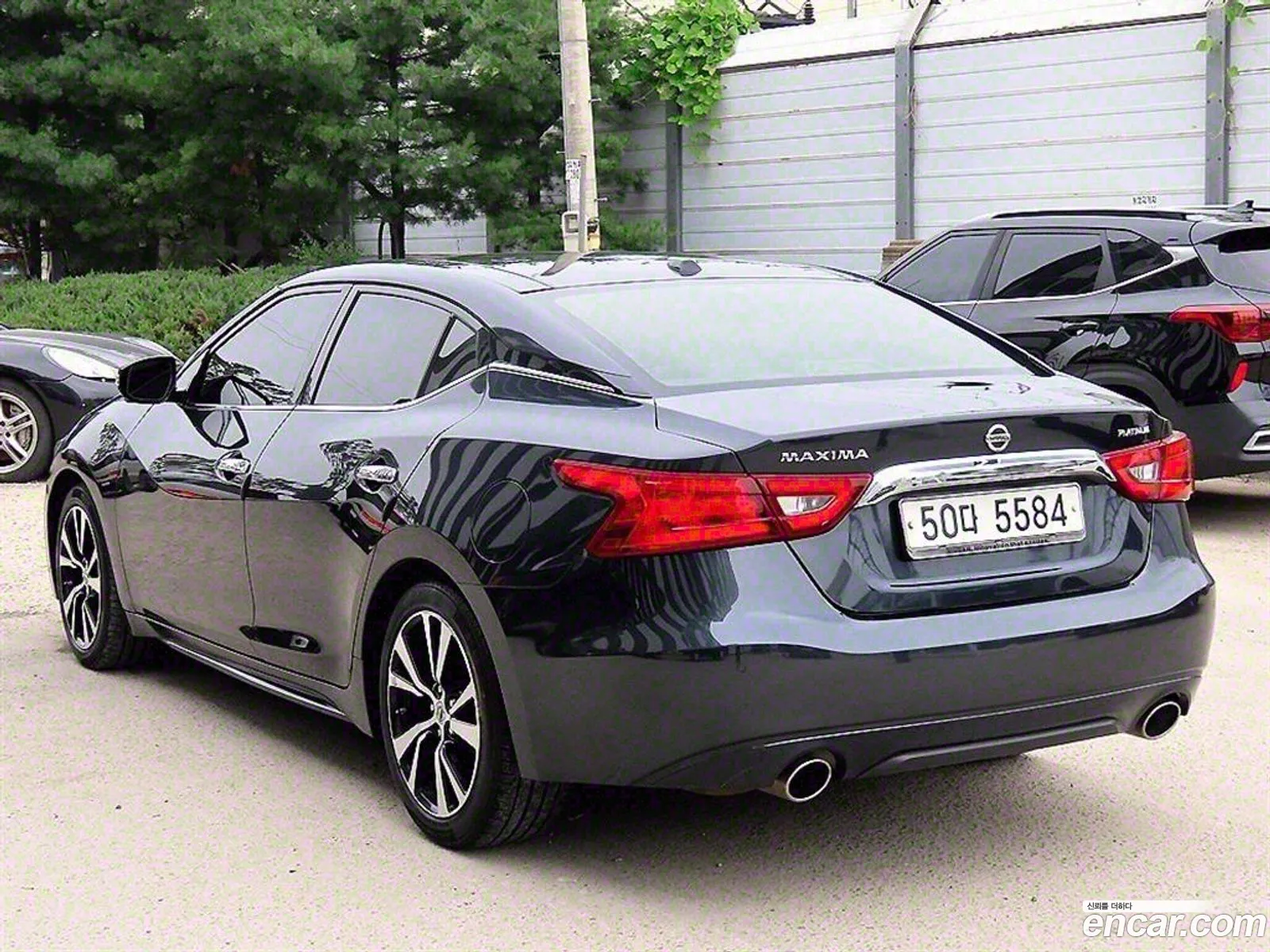 Nissan Maxima
