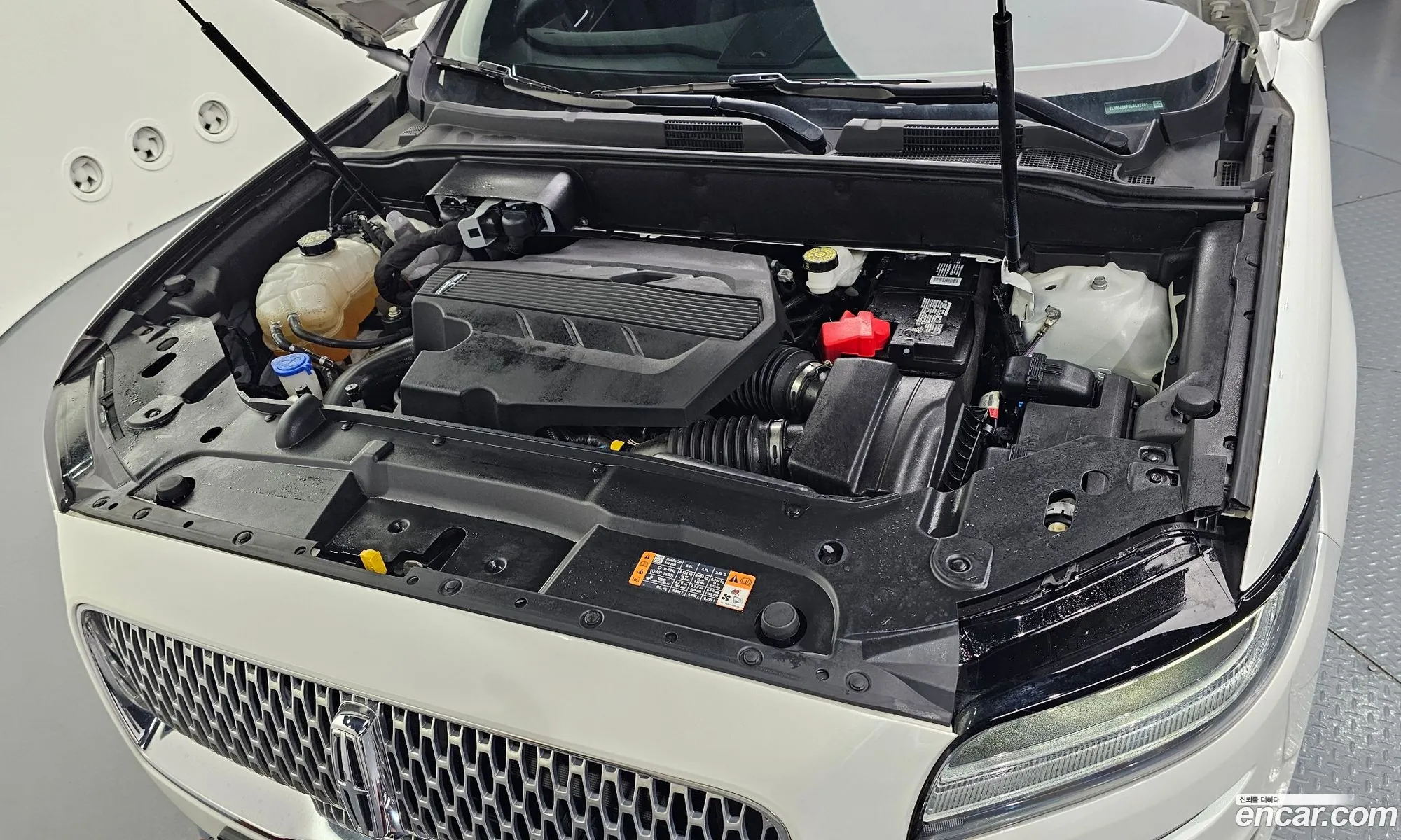 Lincoln Nautilus 2020 — 14