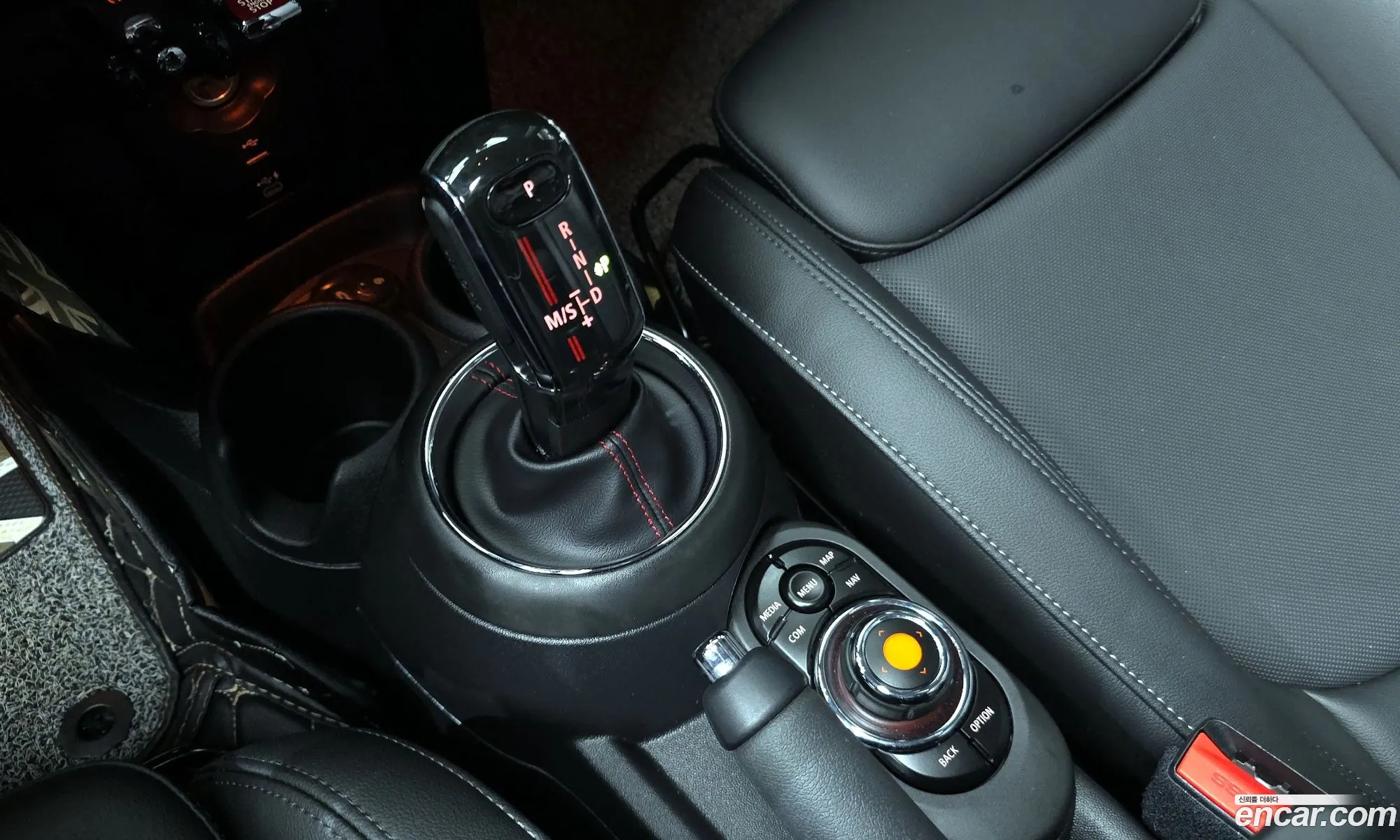 Mini Cooper S 2021 WMWXY7106M2N88962 — 8