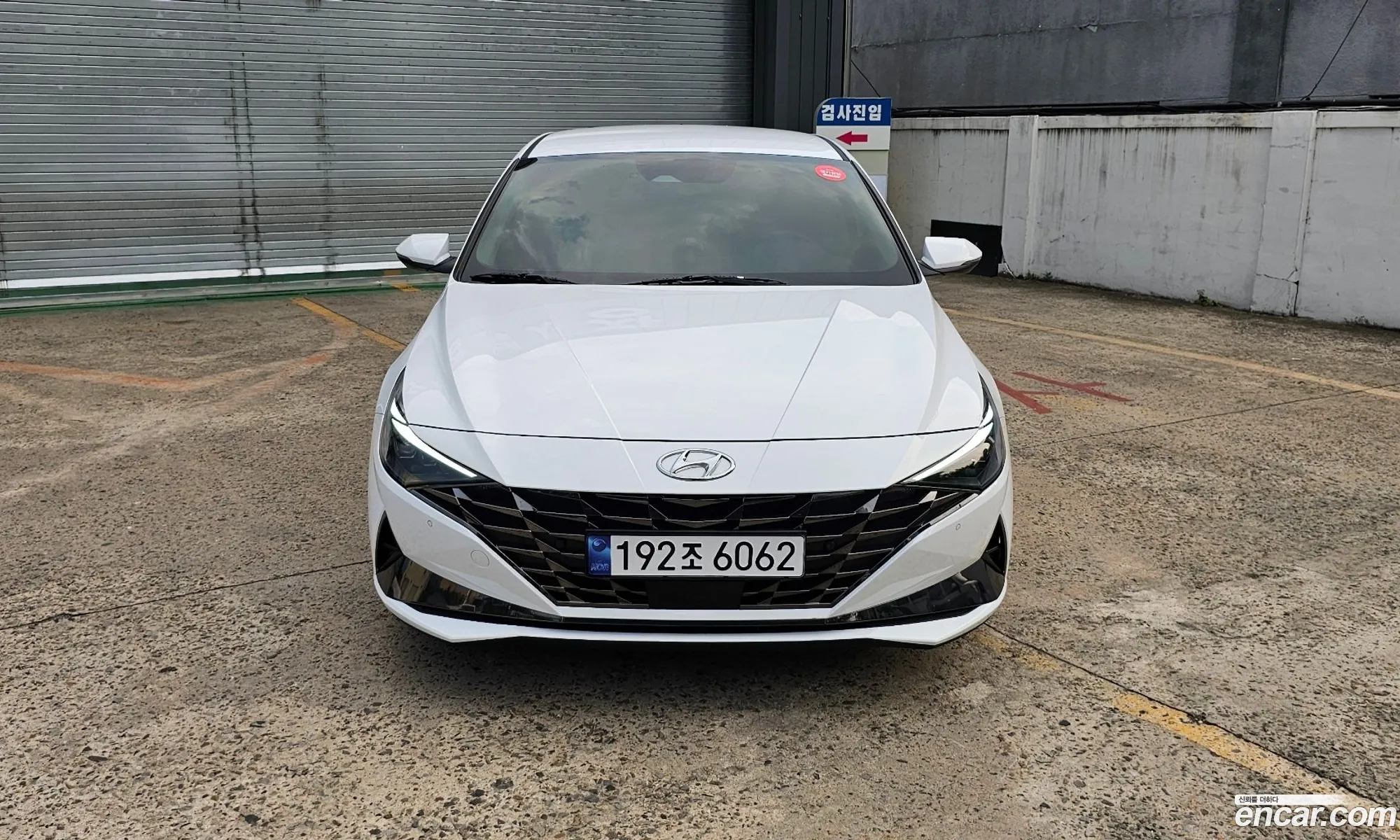 Hyundai Elantra 2021 — 16