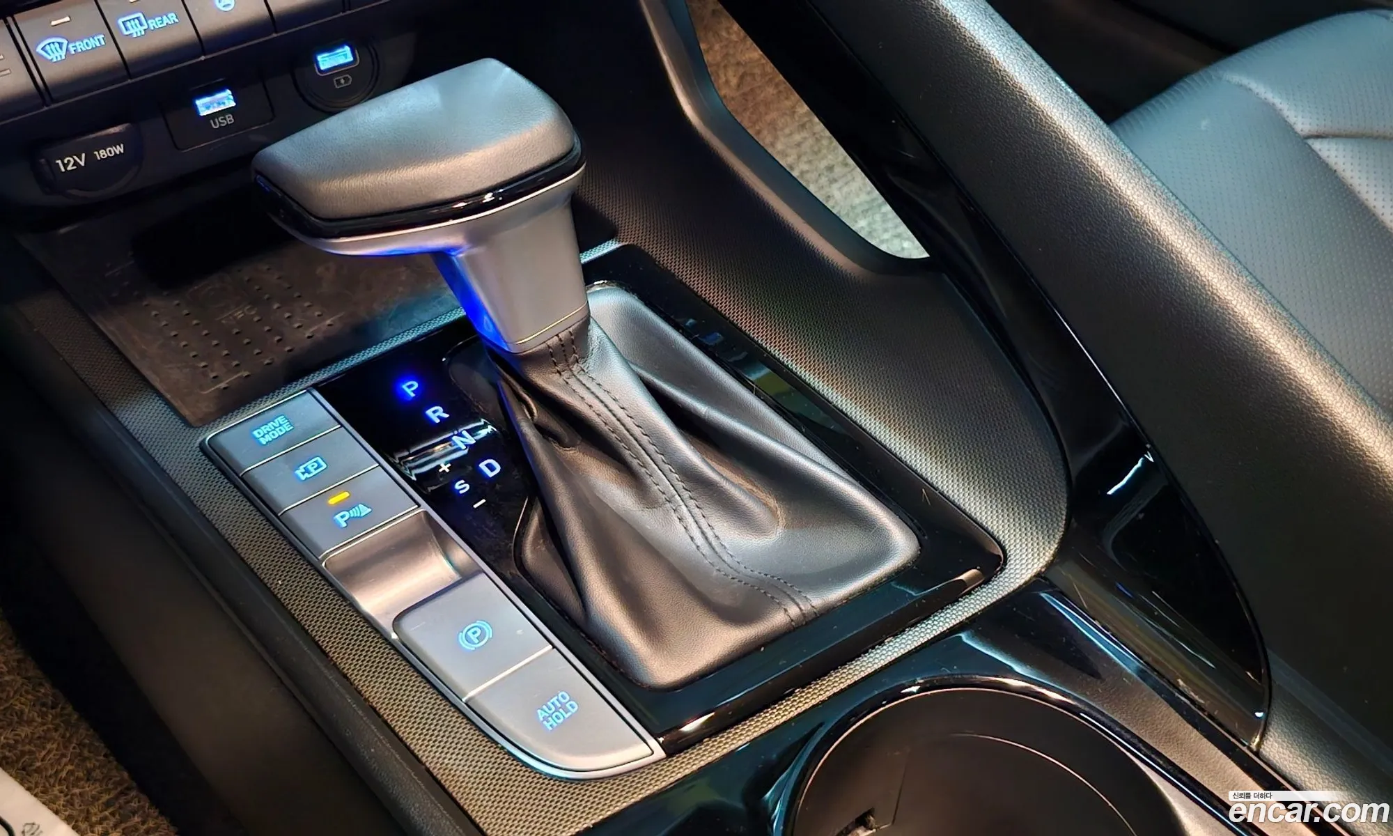 Hyundai Elantra 2021 — 19