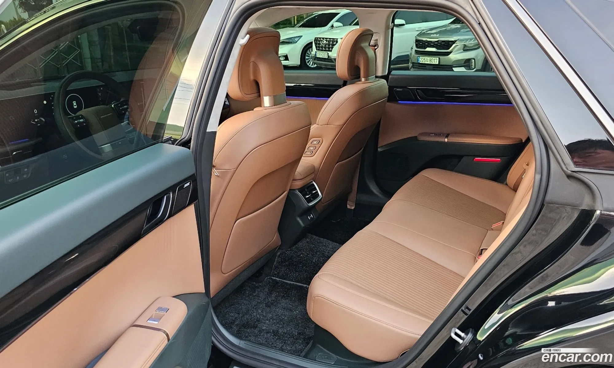 Hyundai Grandeur Hybrid 2023 — 10