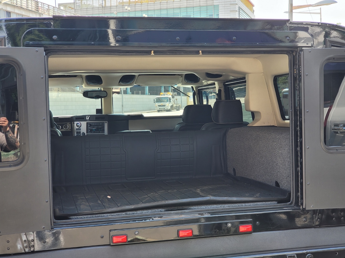 Hummer H1 2006 — 17